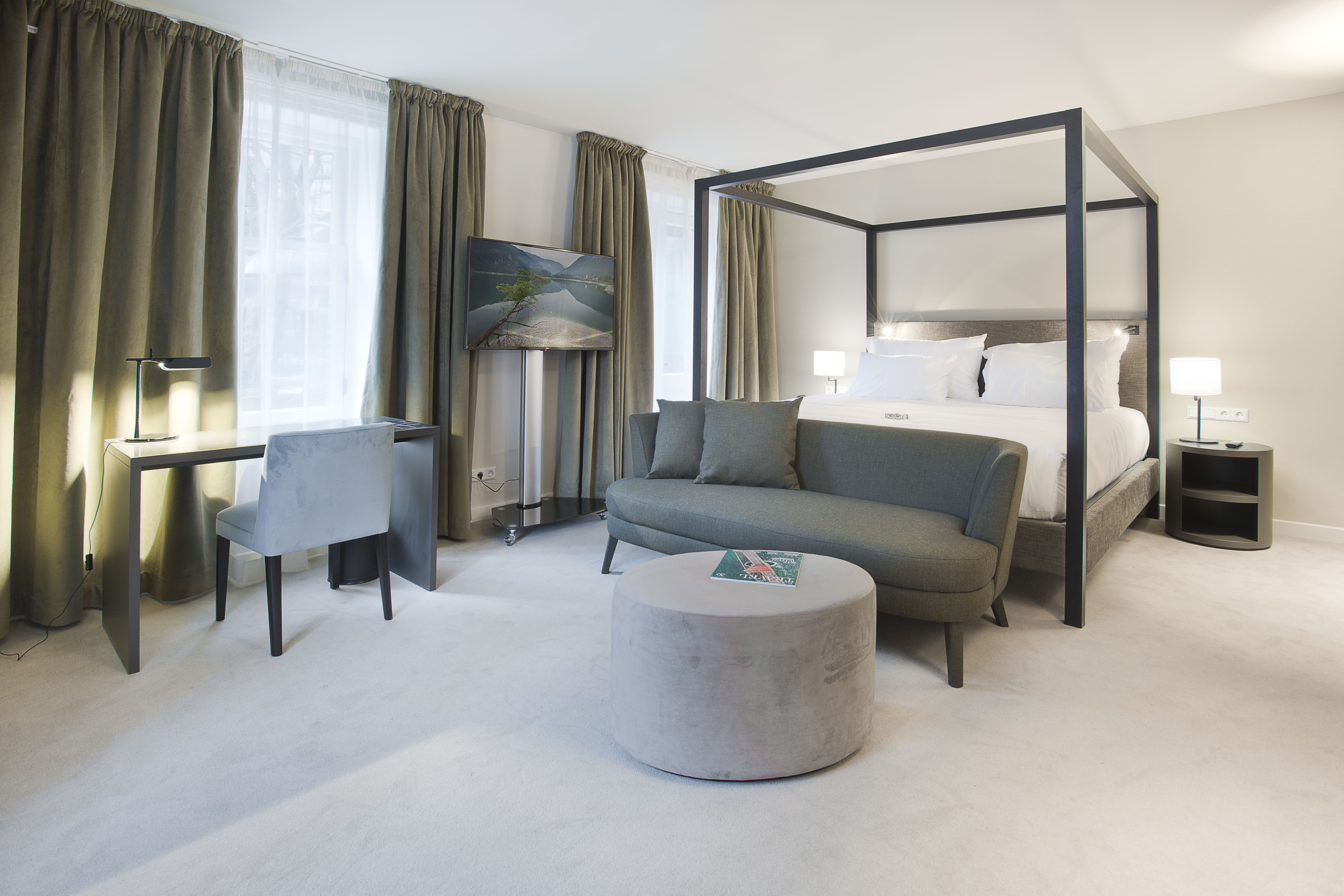 Double or Twin Deluxe