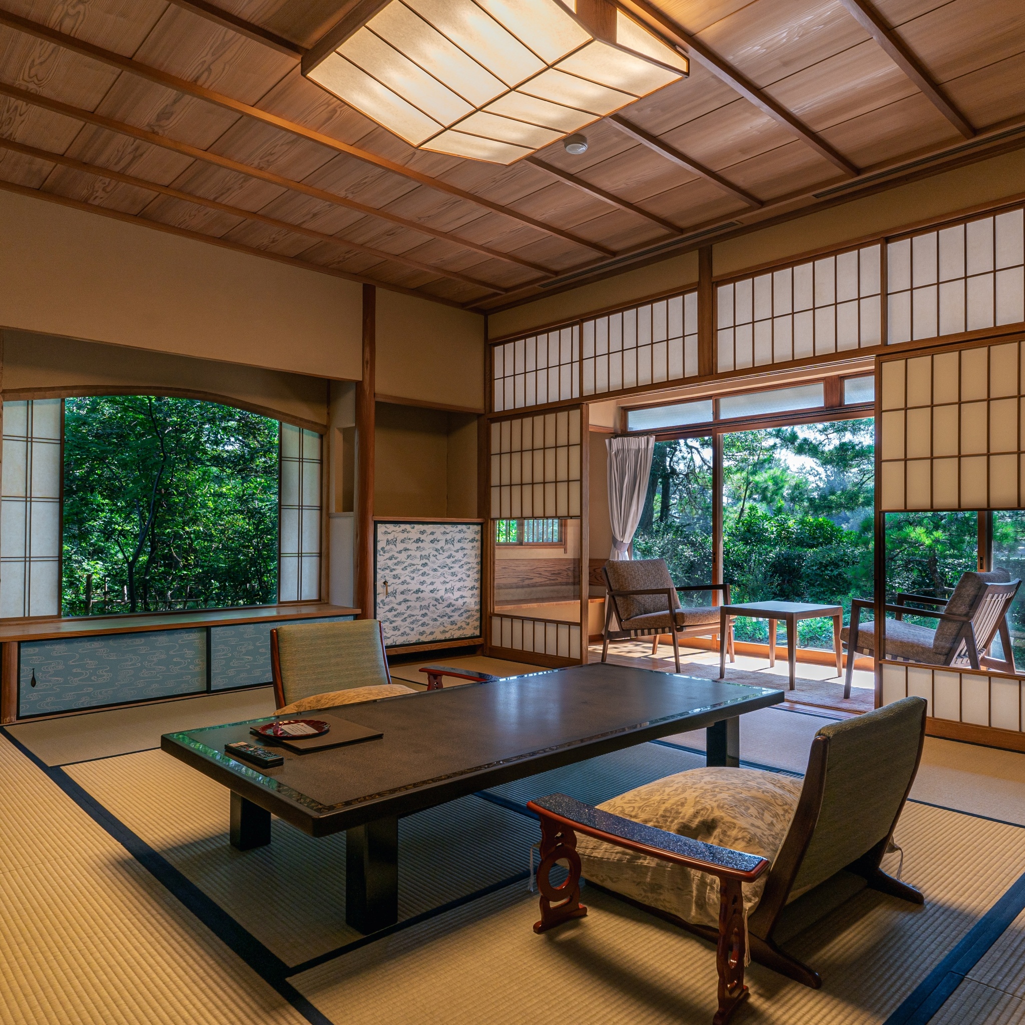 Family Room Capacity 2