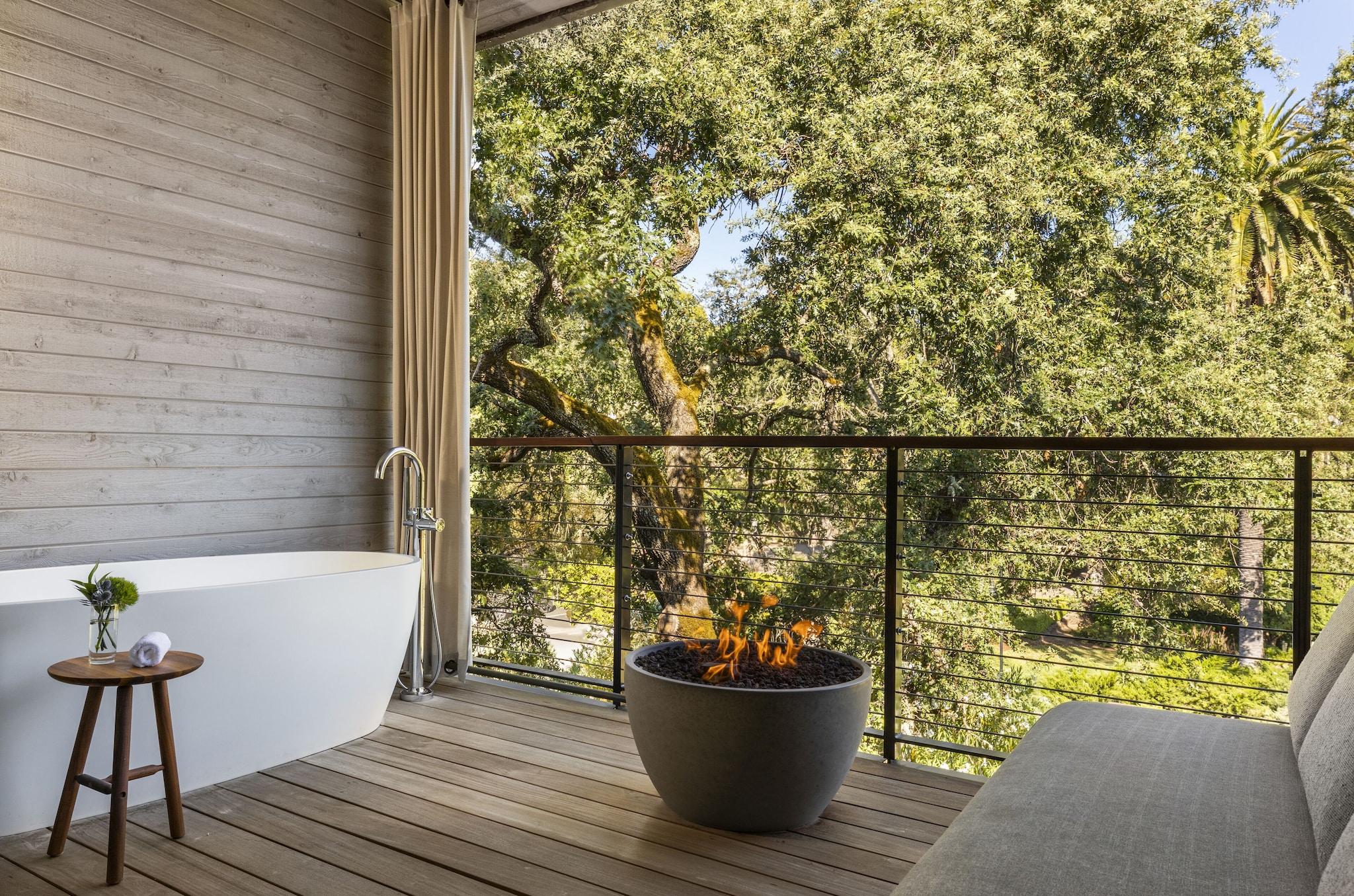 Double Deluxe with Views