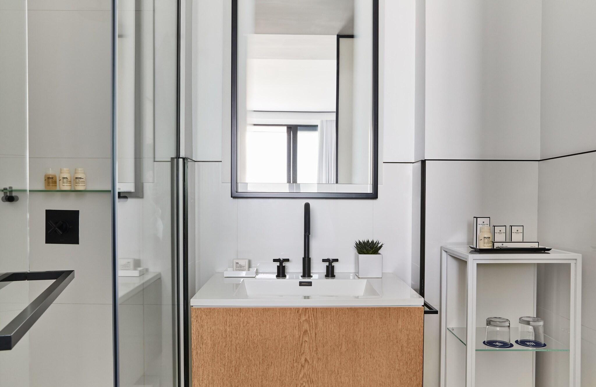 Double Accessible King Size Bed