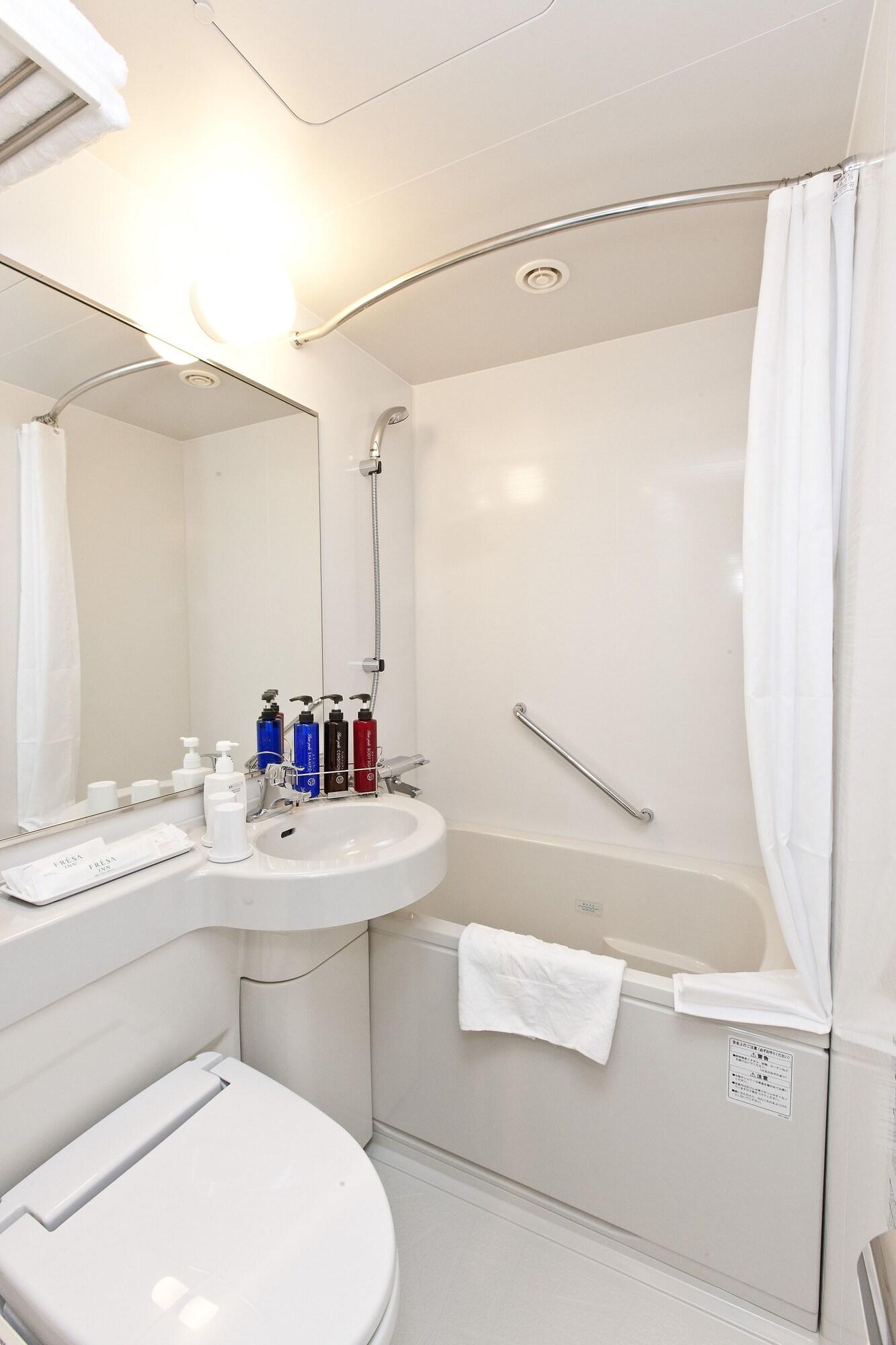 Triple Connecting Room