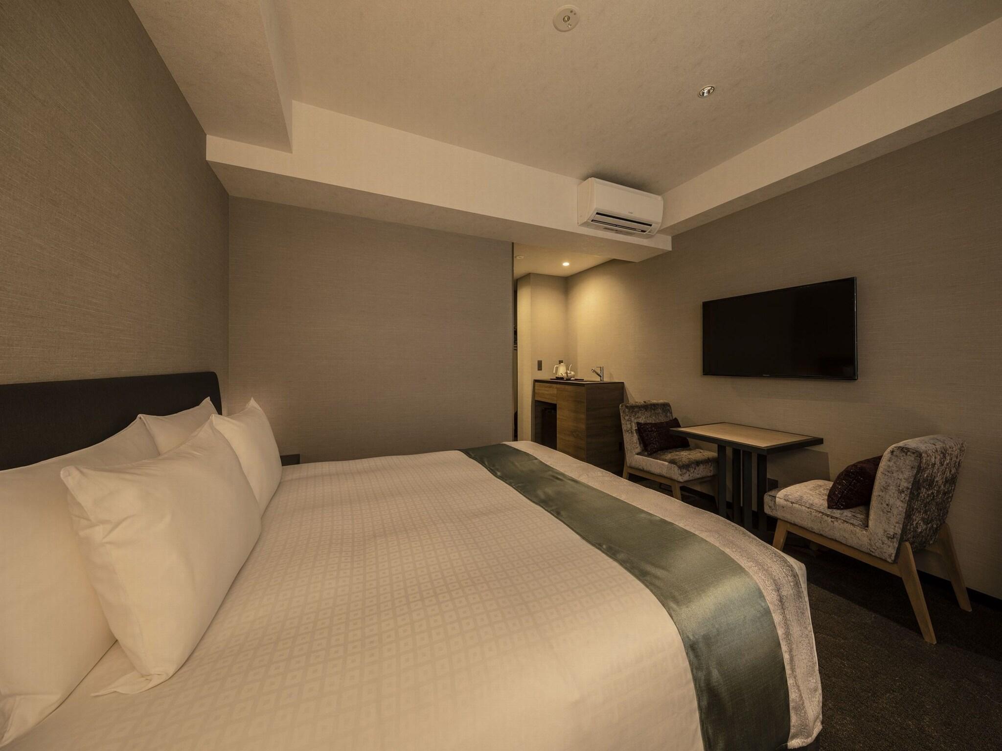 Double King Bed Non Smoking