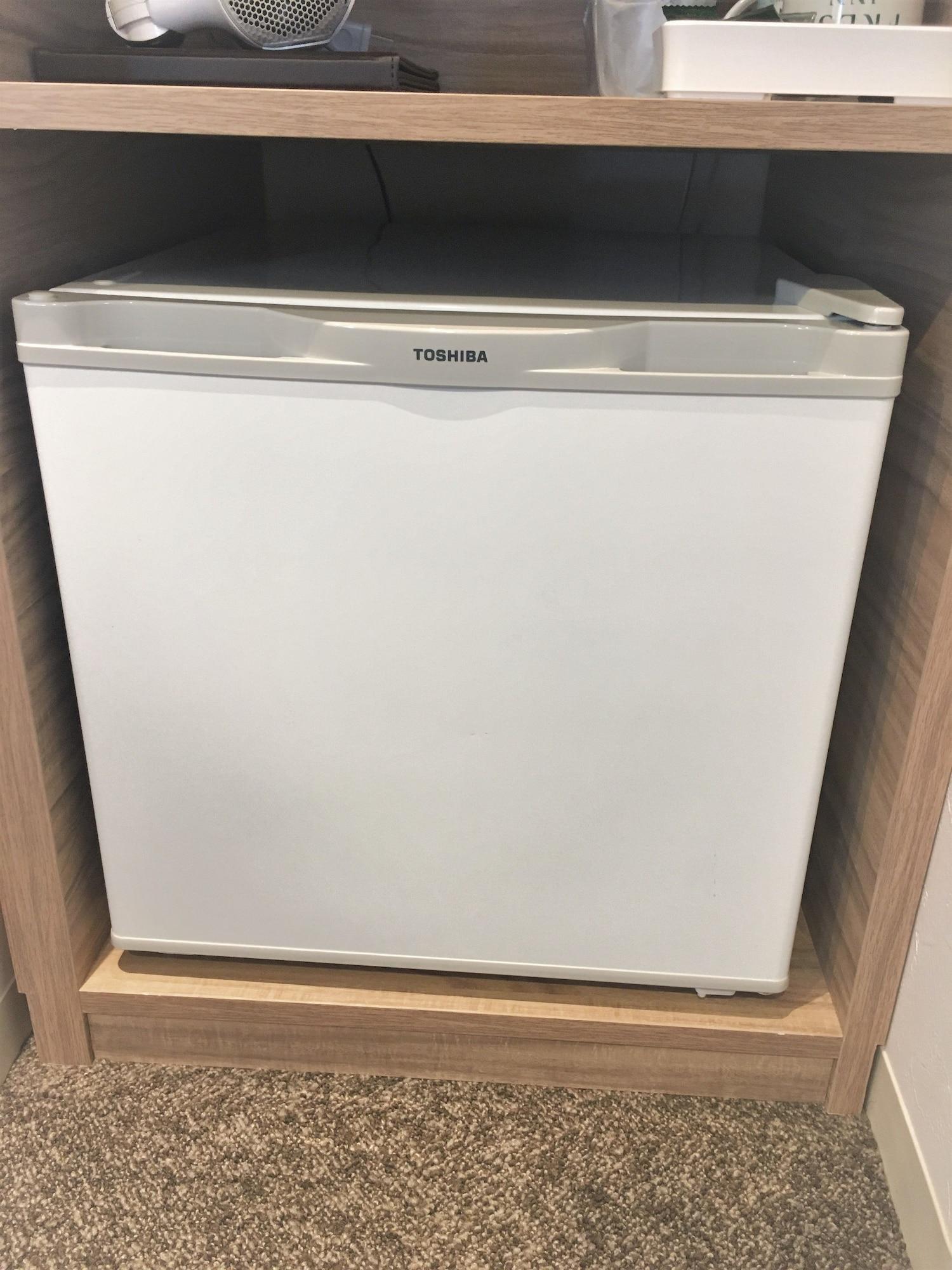 Room Connecting Room