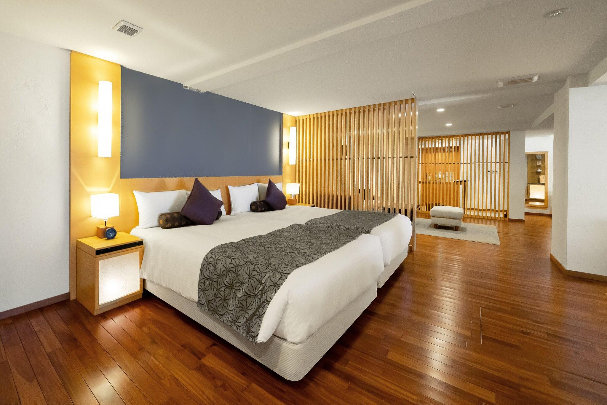 Suite Two Queen Beds