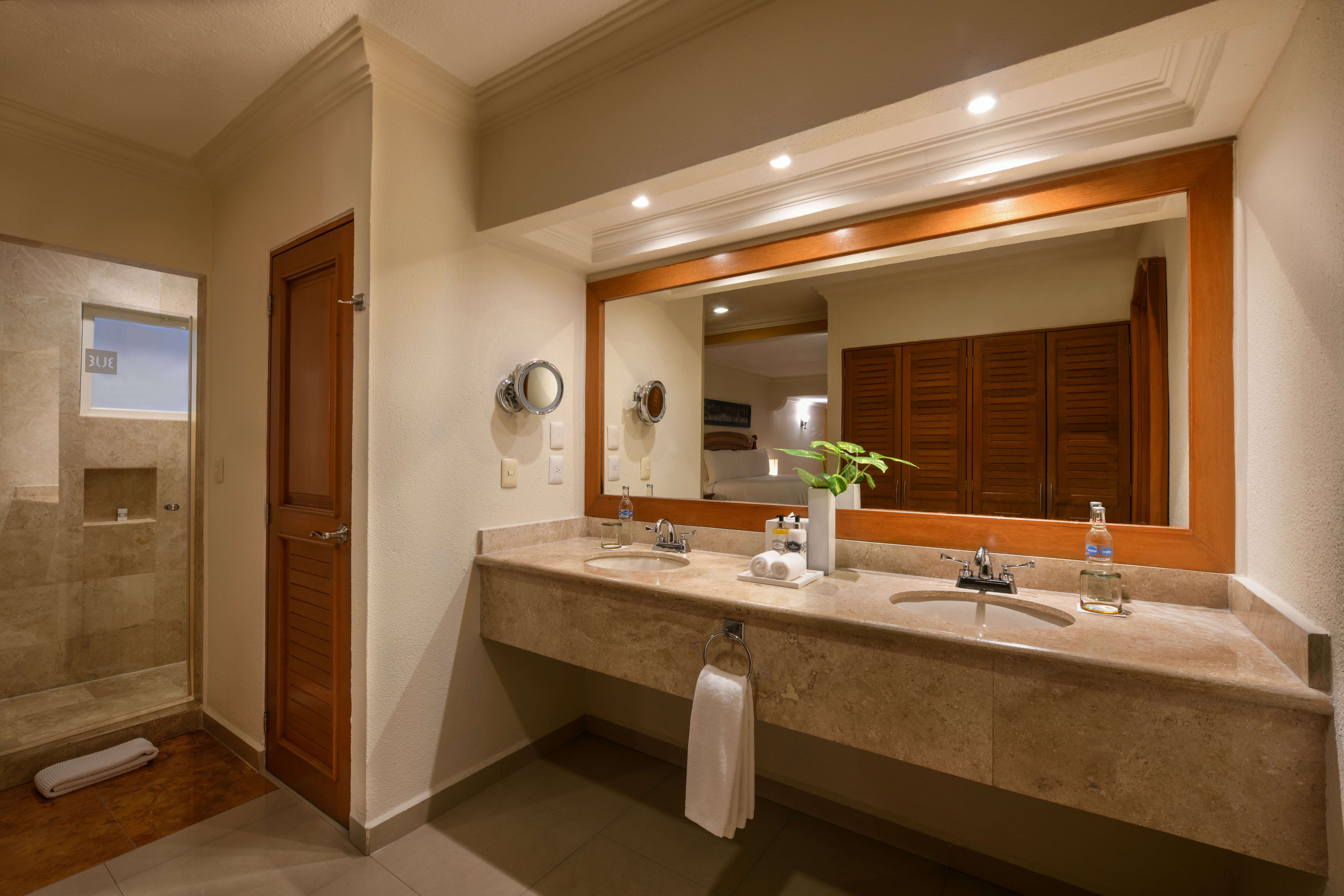 Junior Suite Beach Front