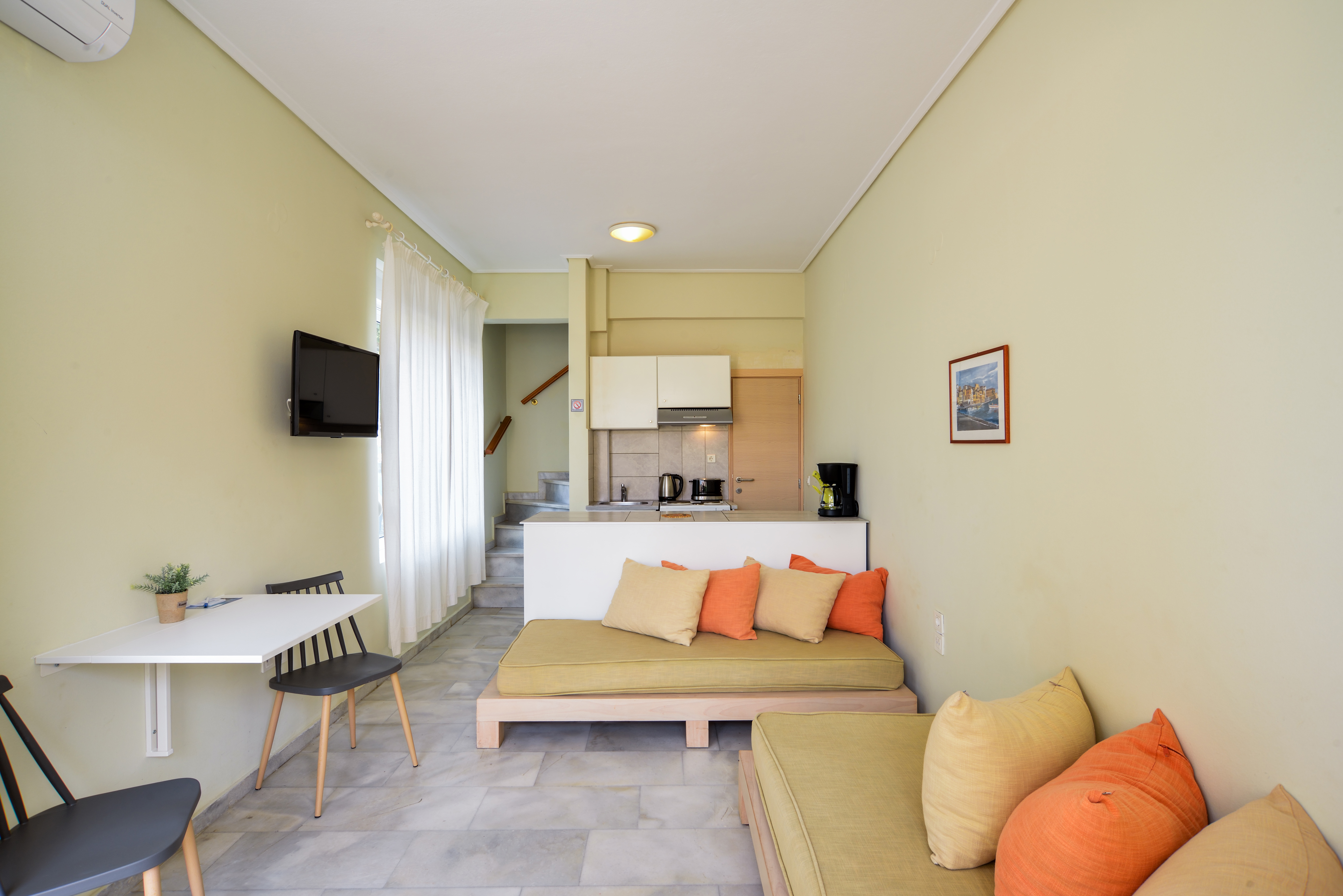 Apartment Partial Ocean View