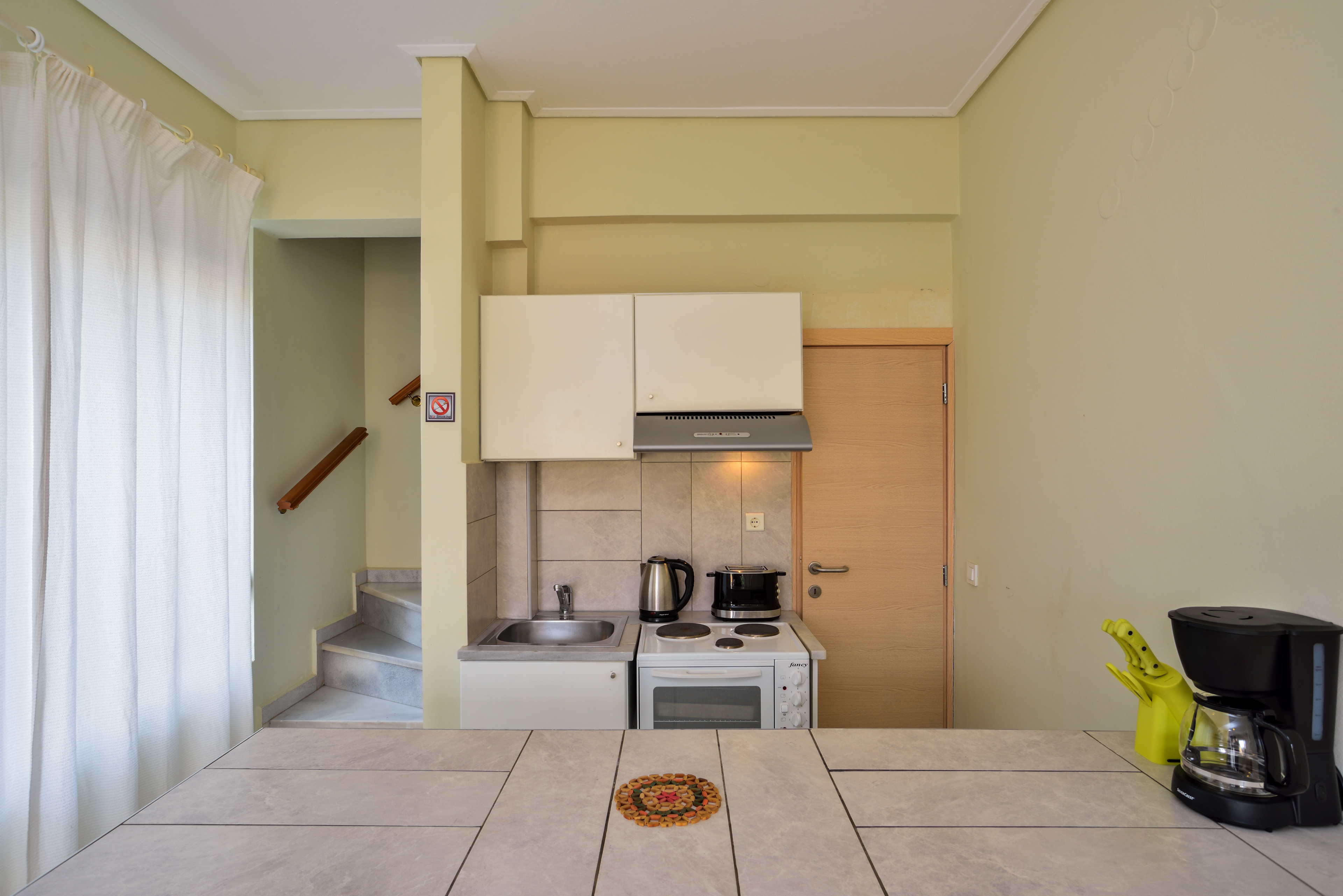 Apartment Partial Ocean View