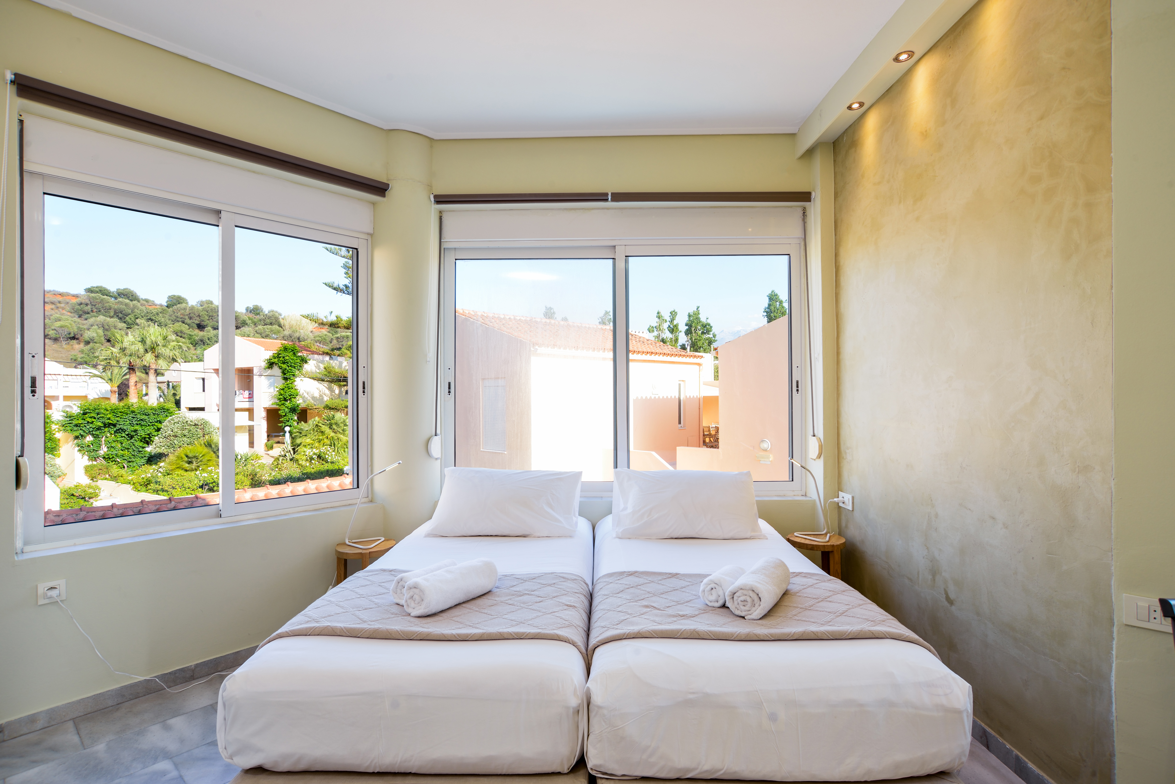 Studio Sea View Pool View