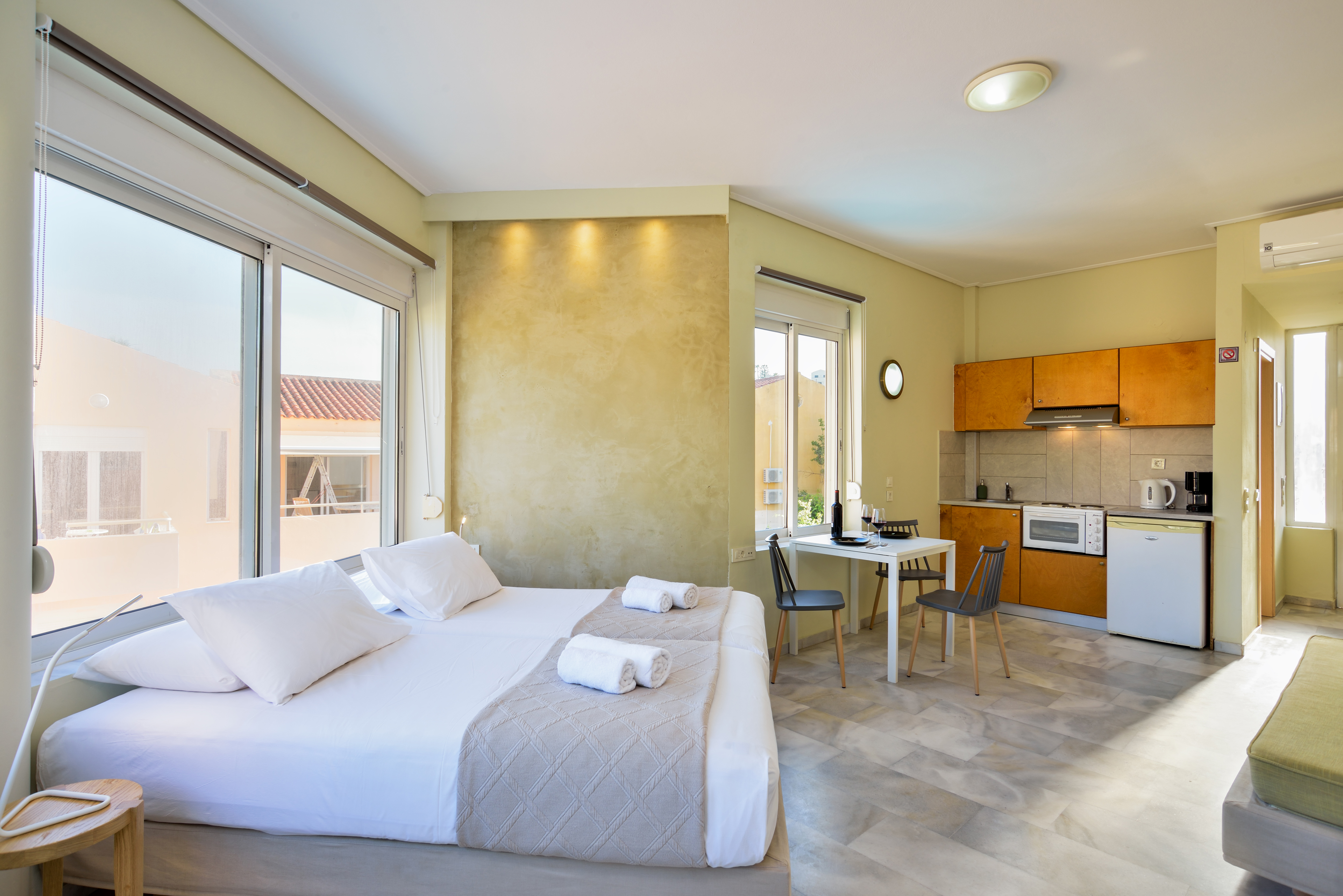 Studio Sea View Pool View