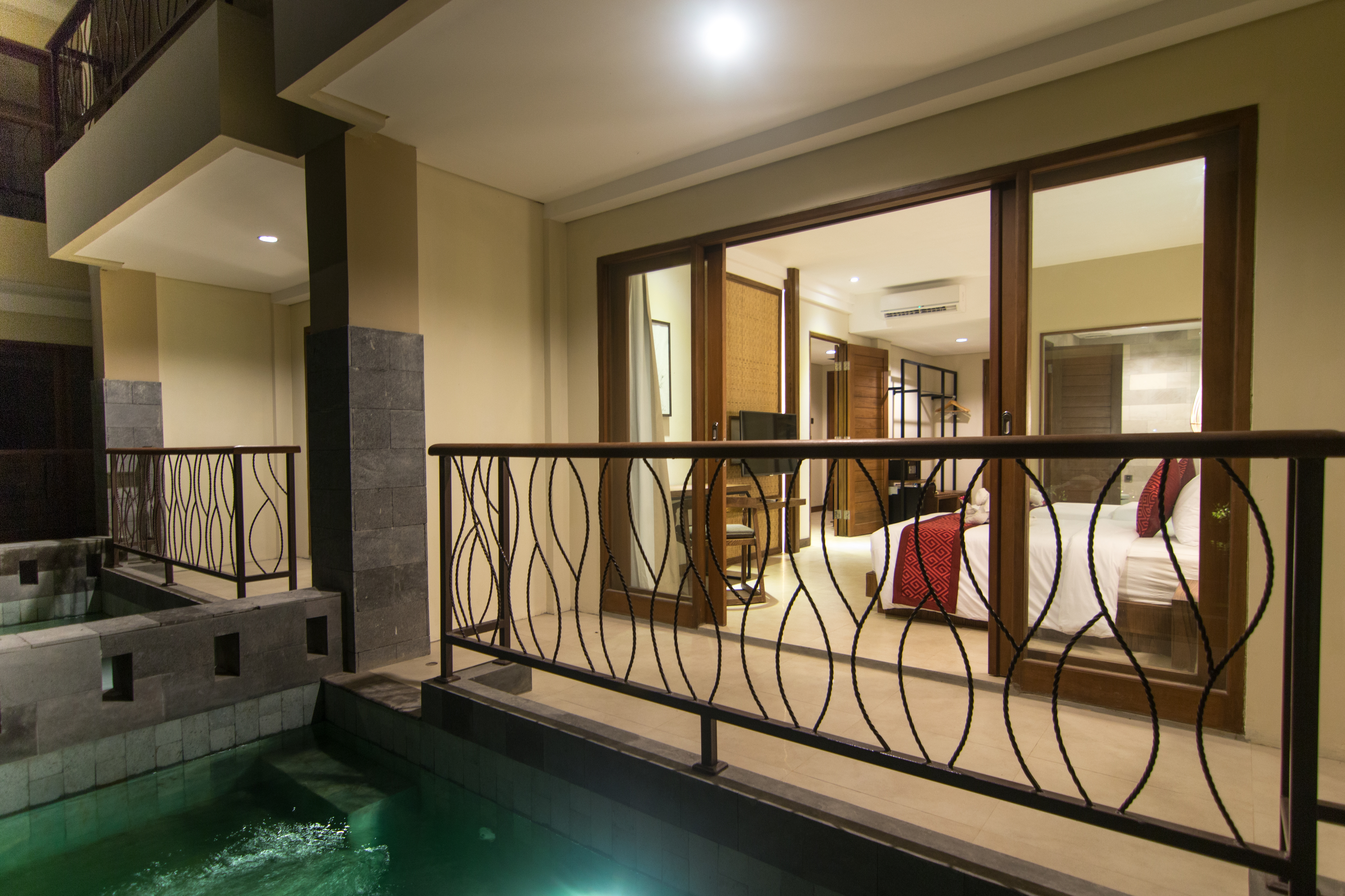 Suite with Private Pool