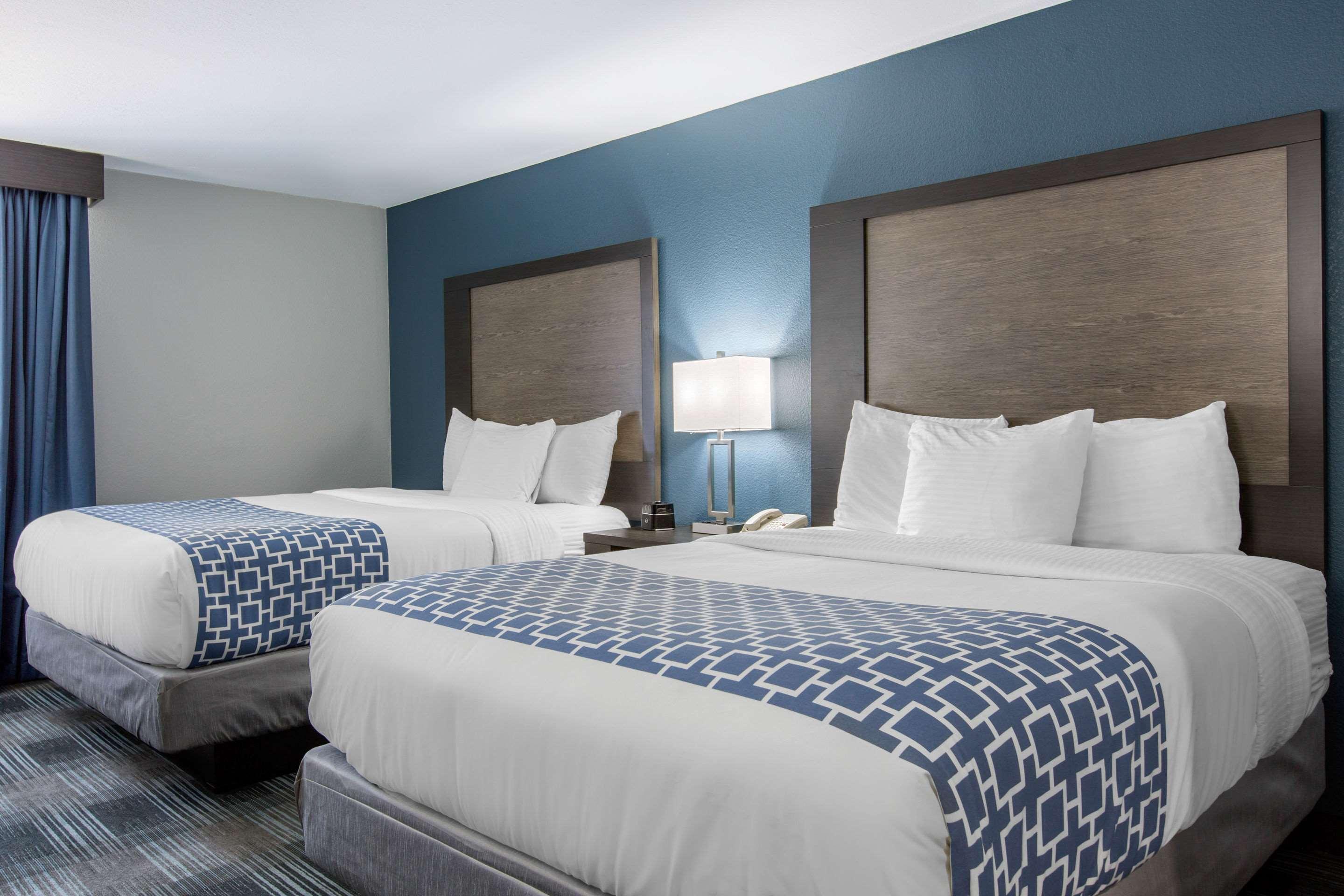 Quadruple Two Queen Beds