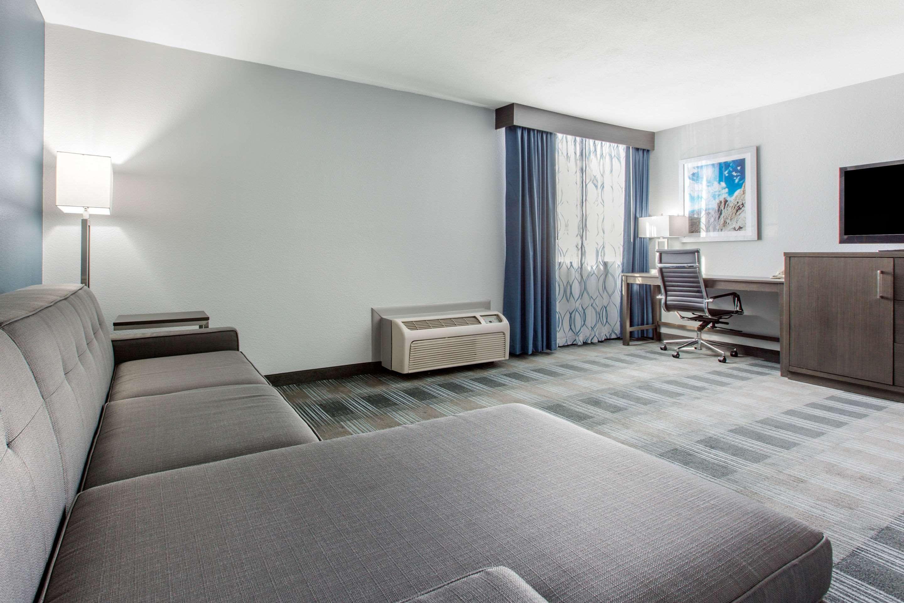 Suite King Bed Non Smoking