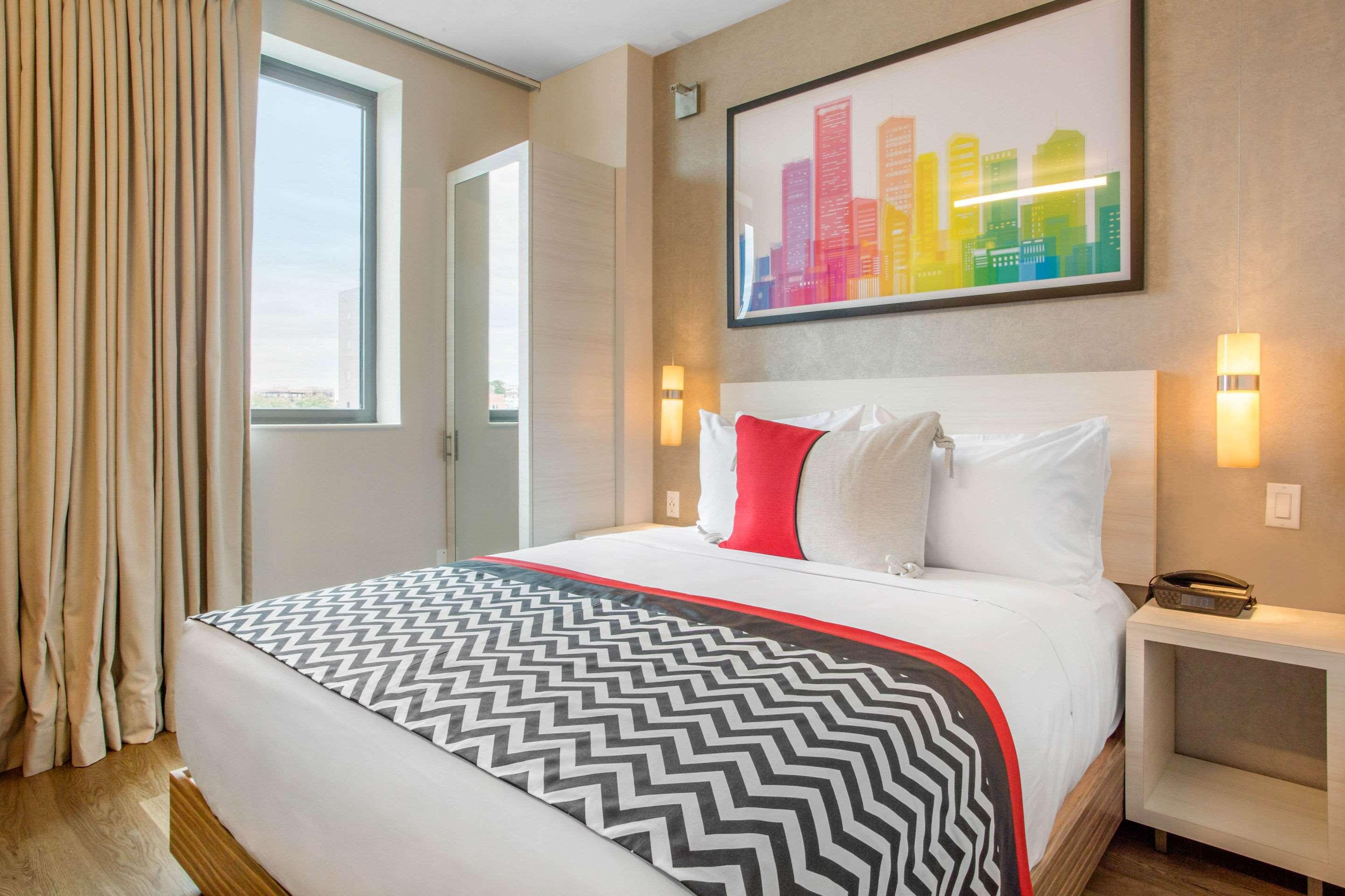 Double Queen Bed Non Smoking