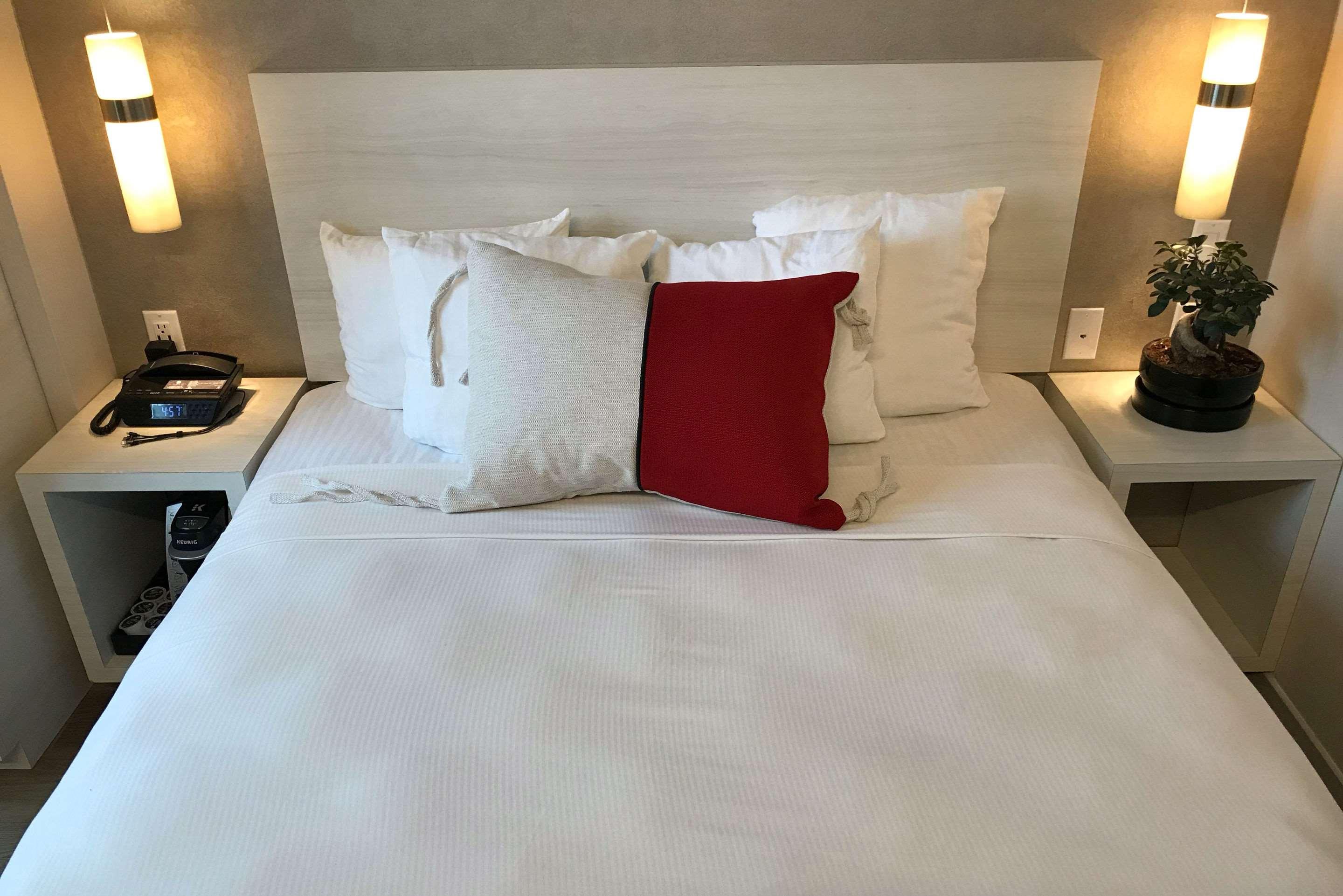 Double King Bed Non Smoking