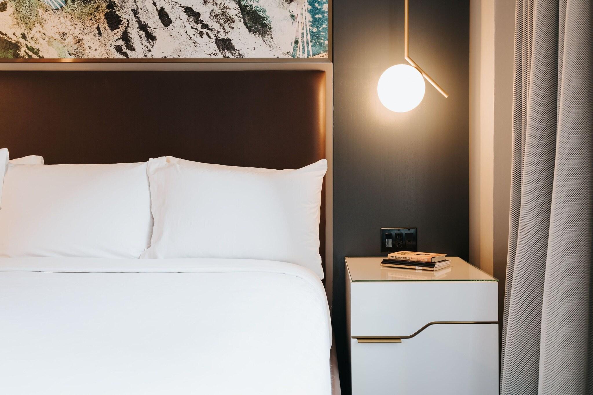 Junior Suite King Bed One Bedroom 