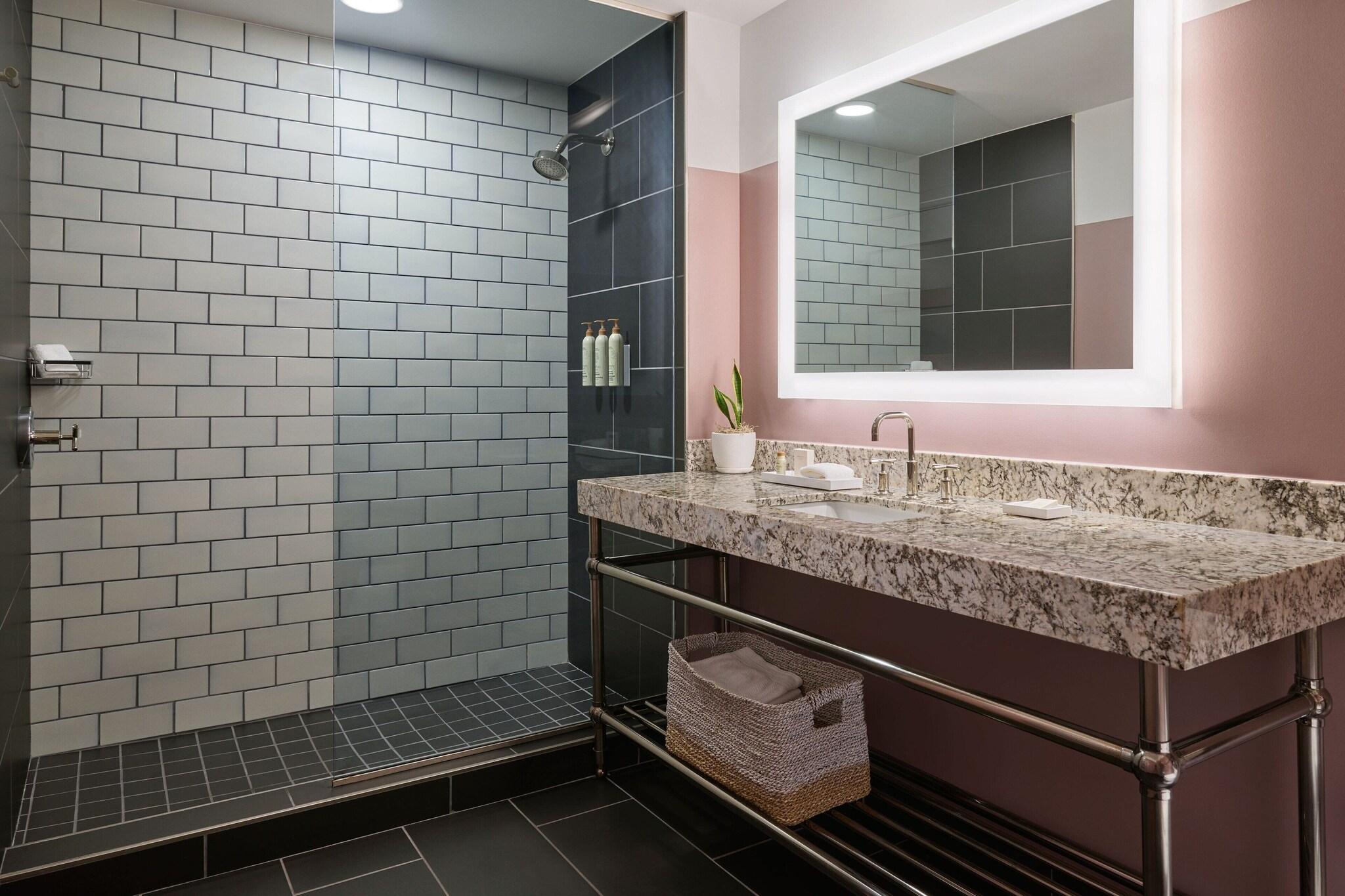 Junior Suite King Bed One Bedroom 