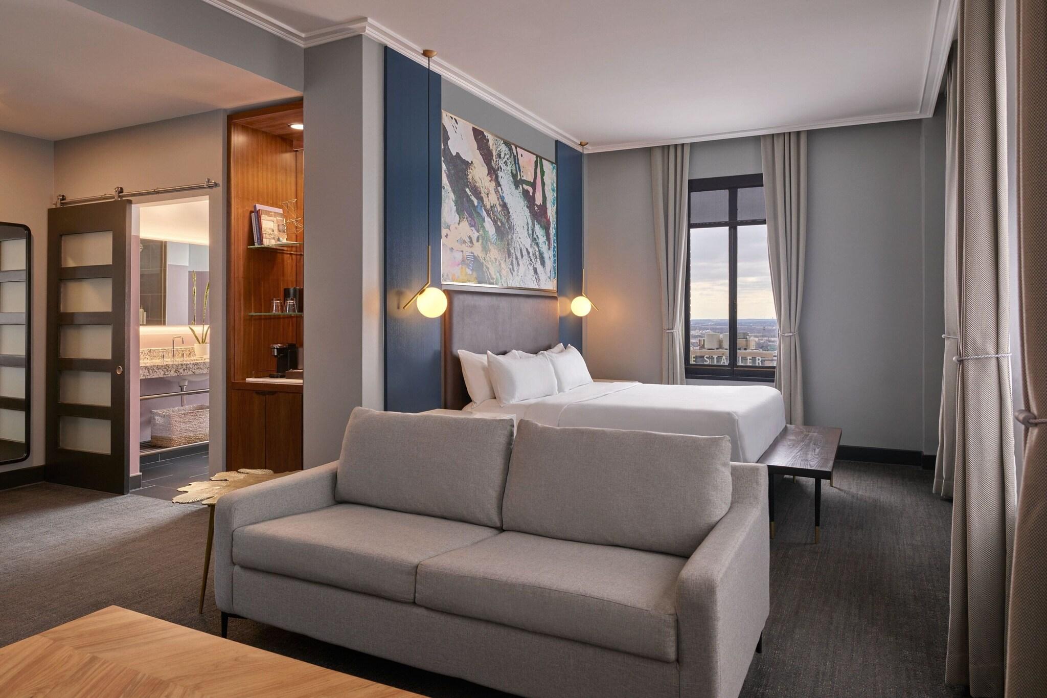 Junior Suite Accessible