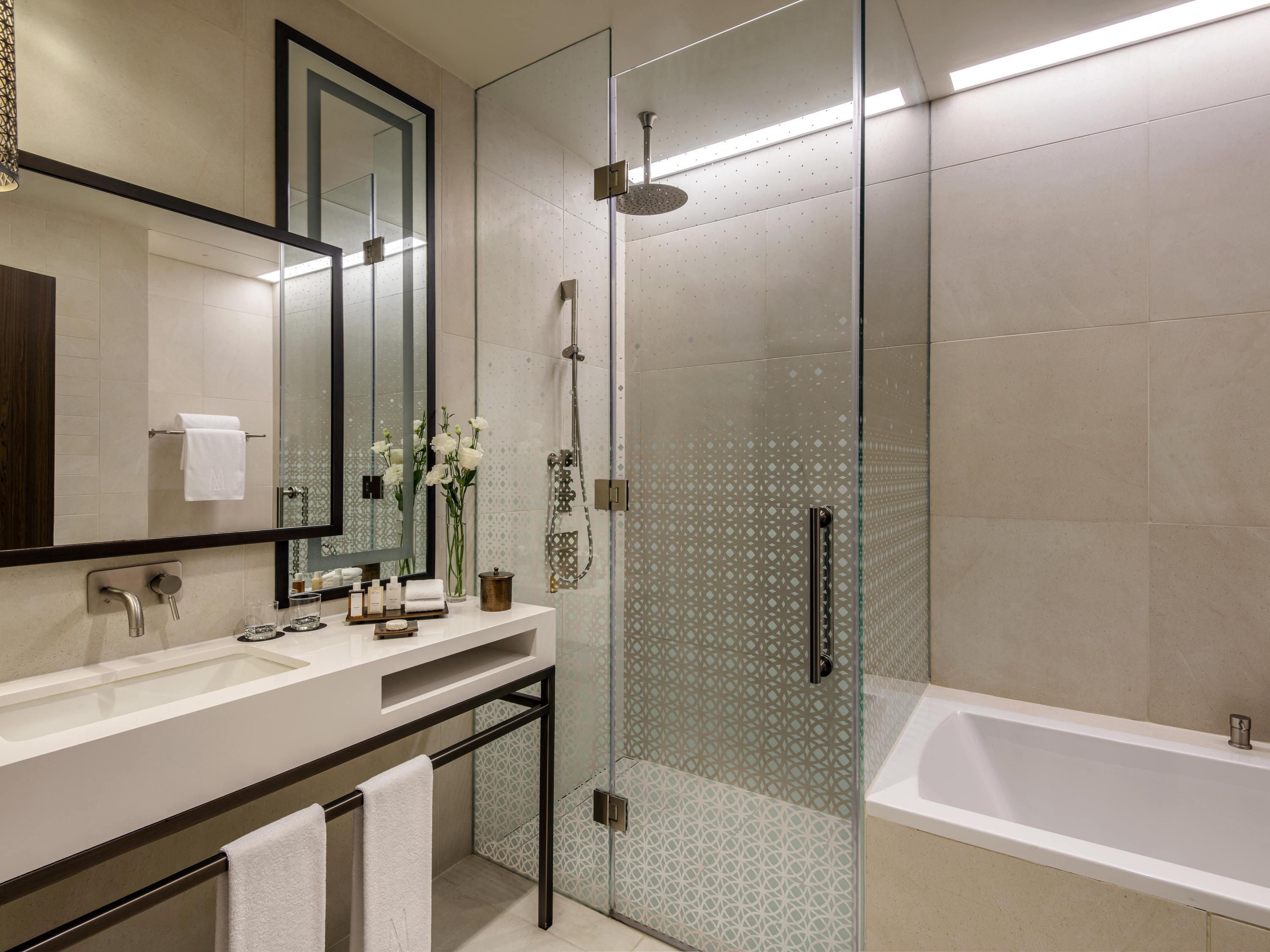 Double Deluxe King Bed