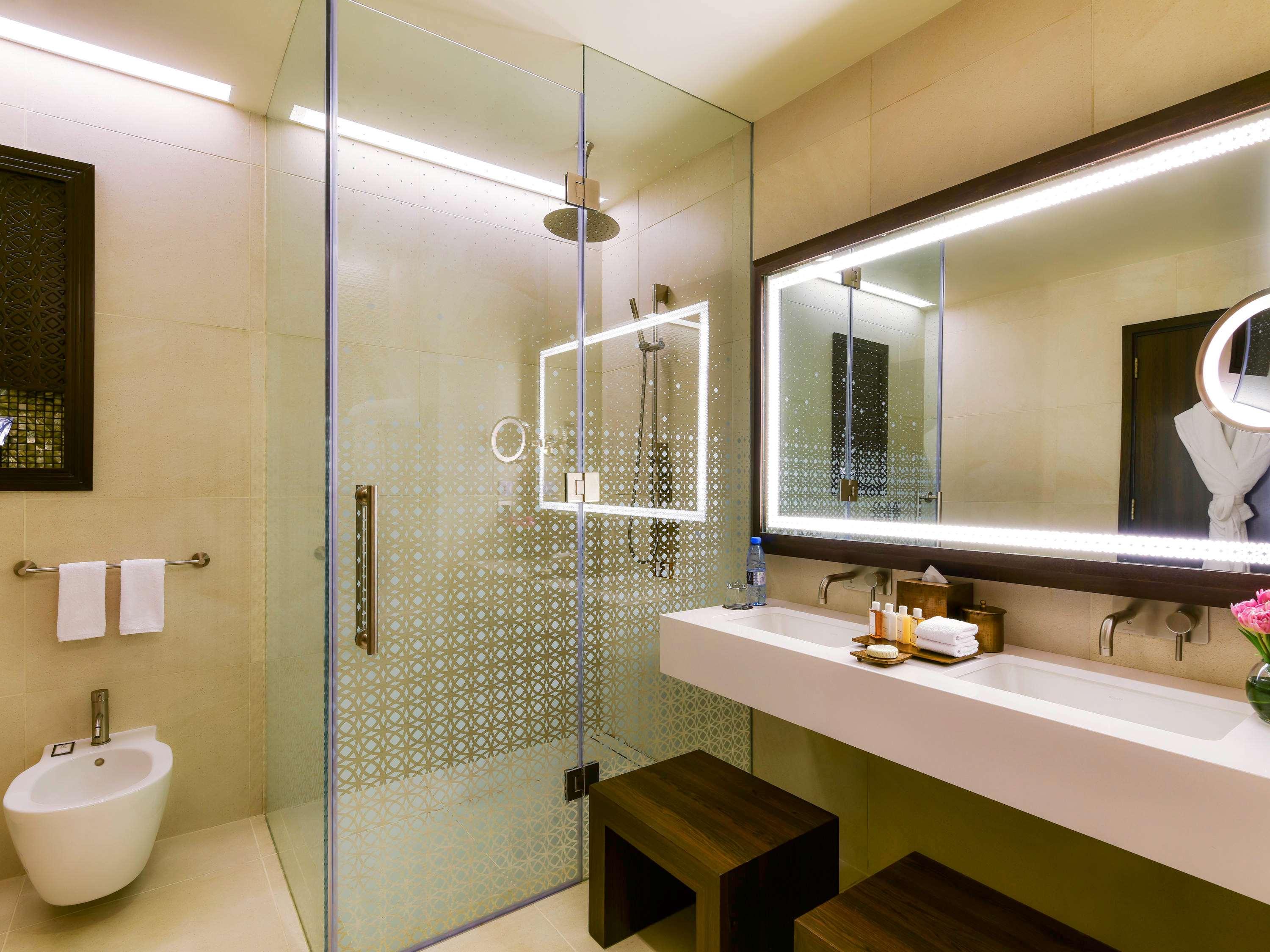 Double Executive King Bed