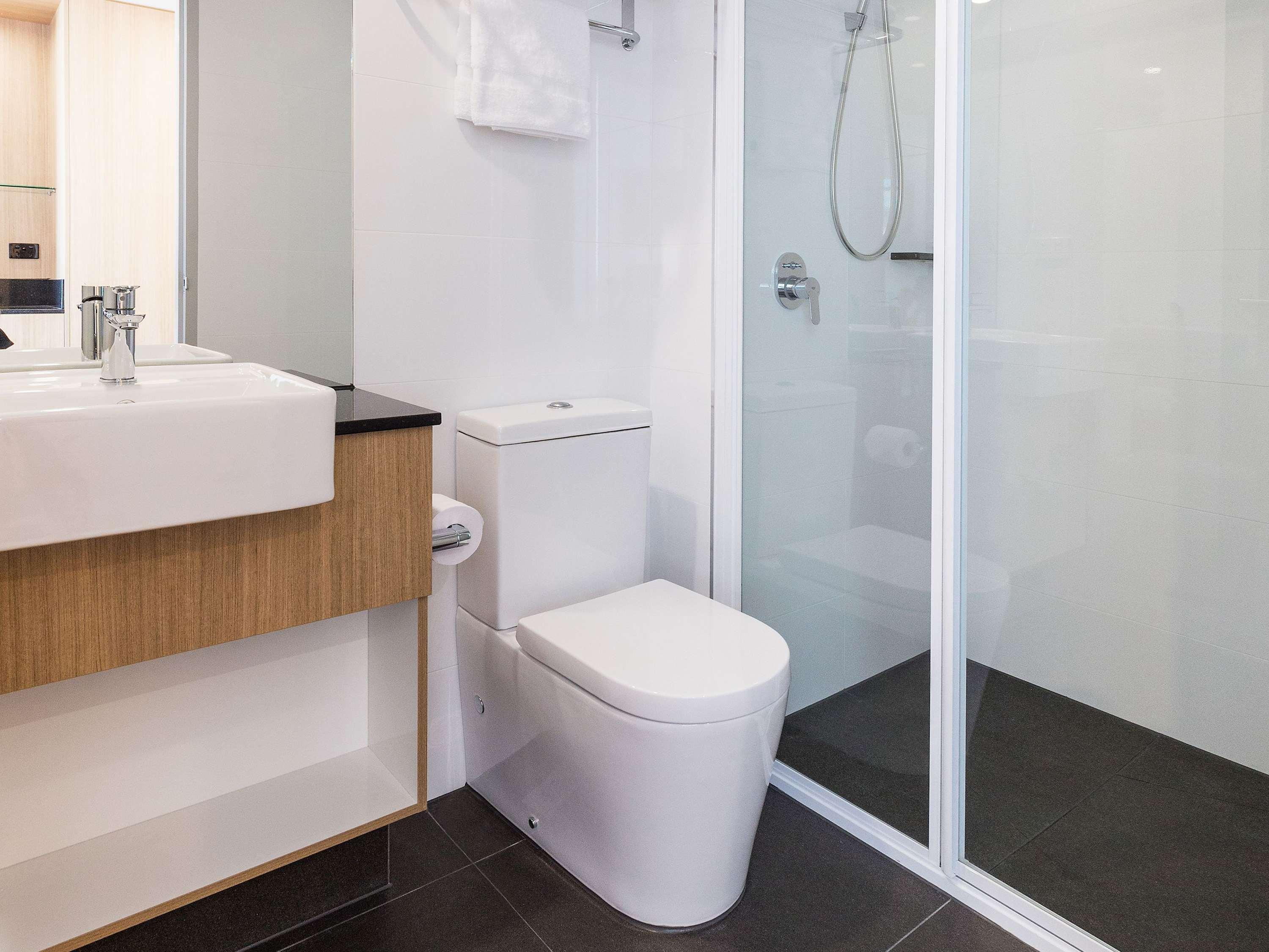 Double Deluxe King Bed