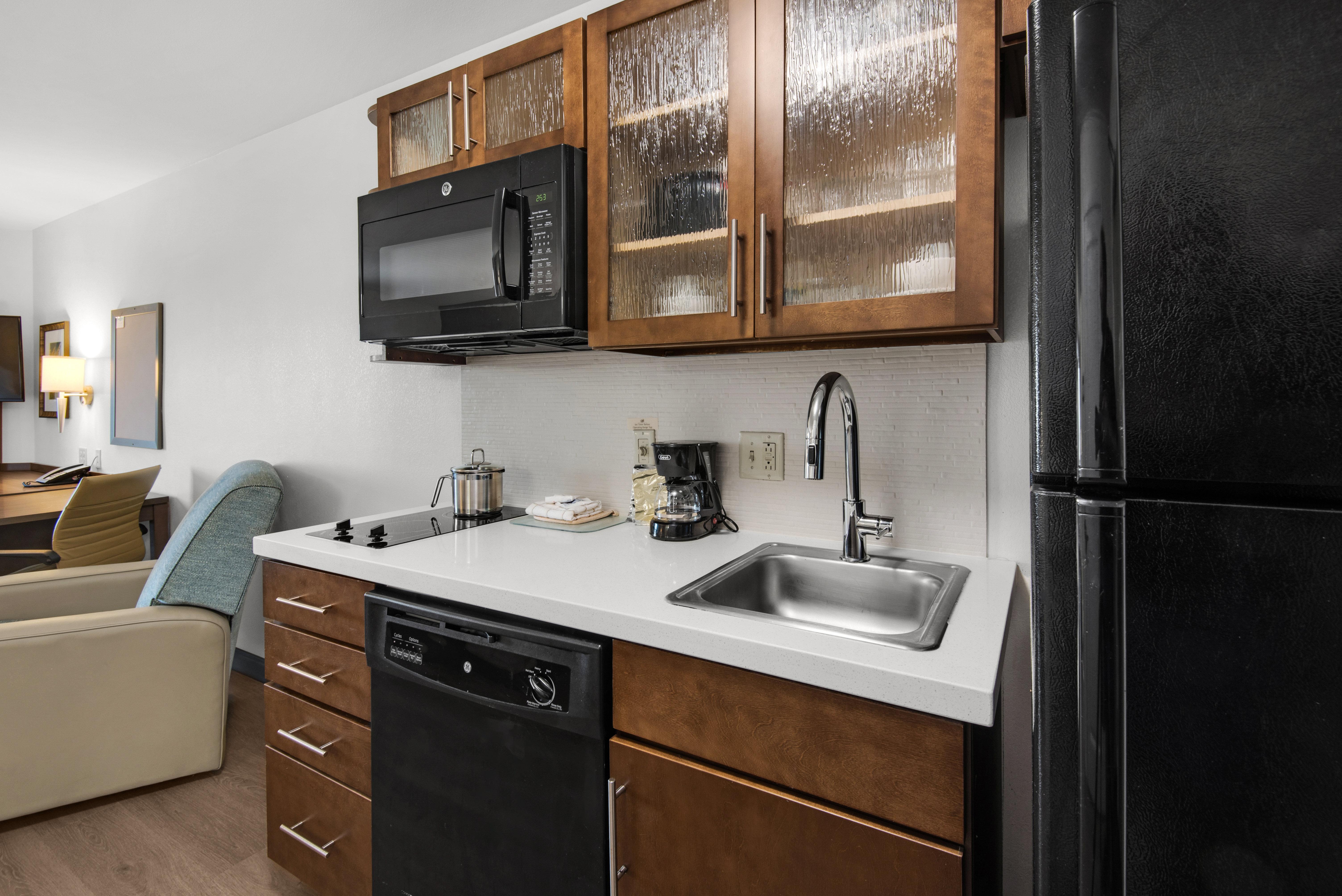 Studio Queen Size Bed