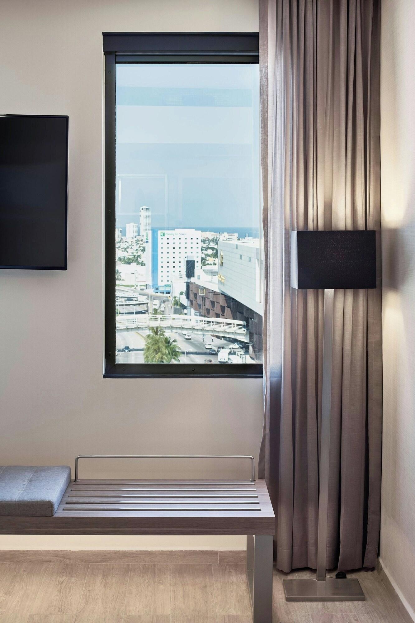 Double City View King Bed