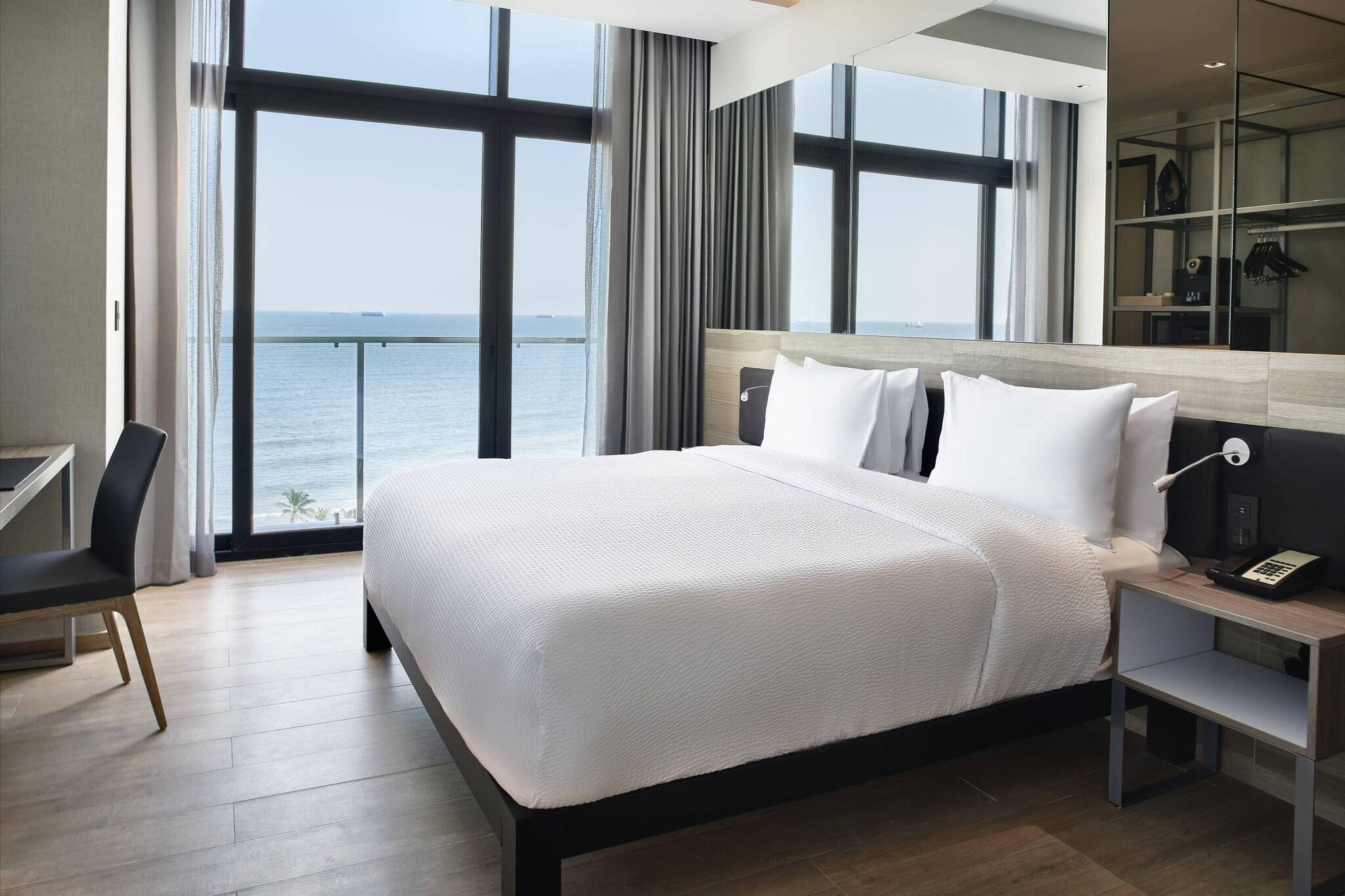 Double City View King Bed