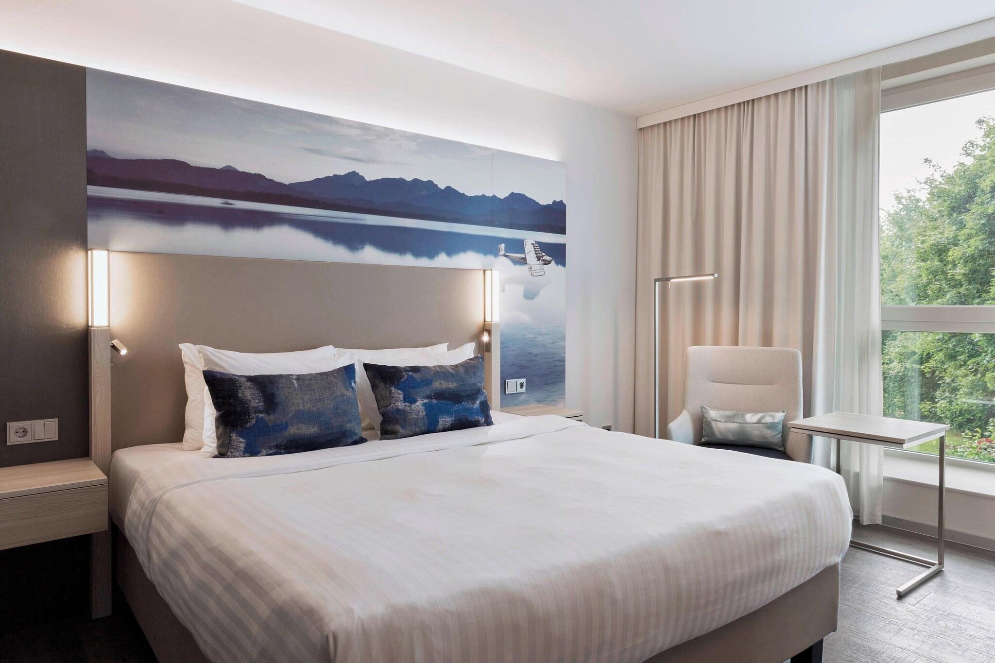 Double Deluxe King Bed