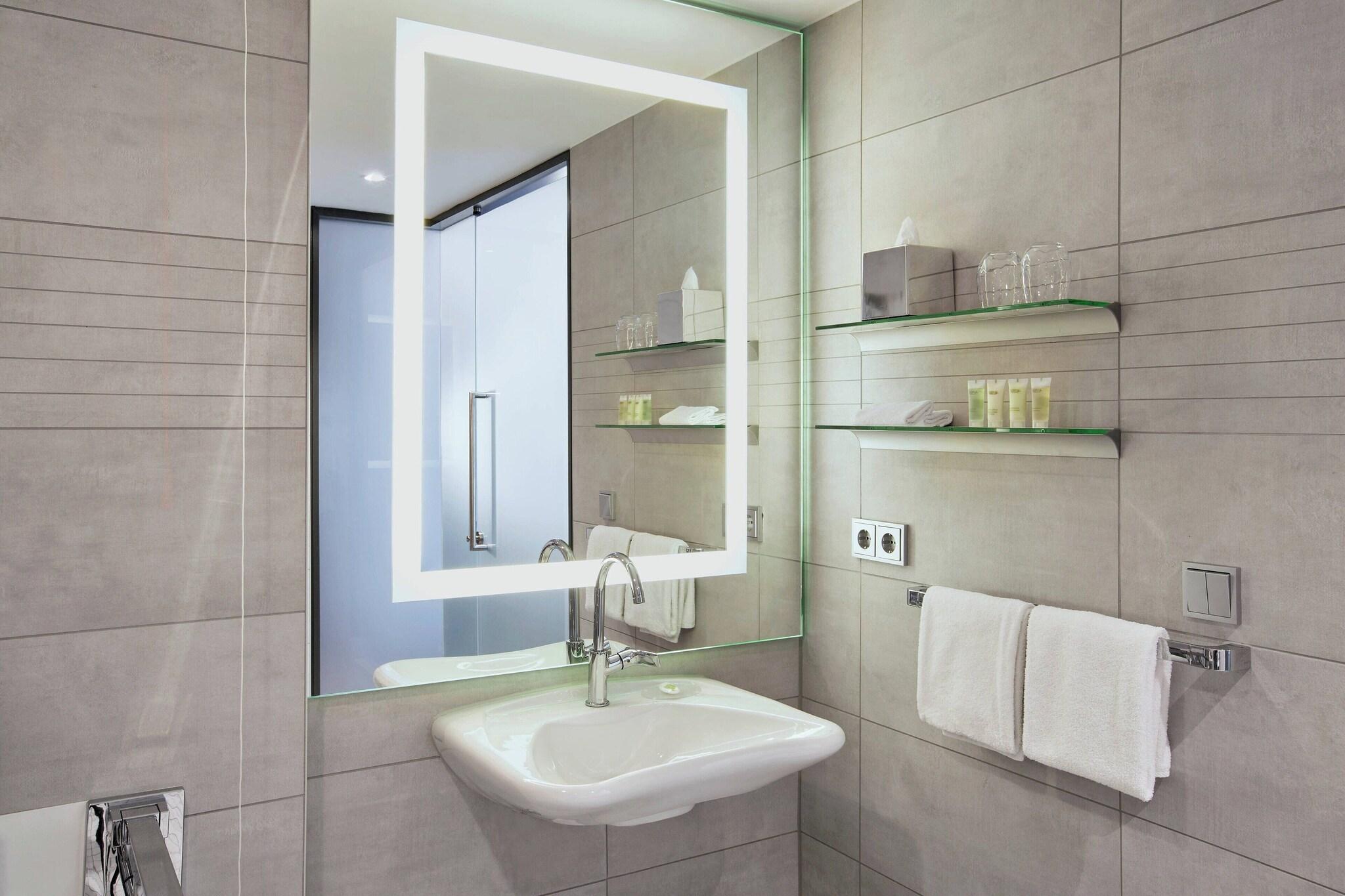 Double Superior King Bed