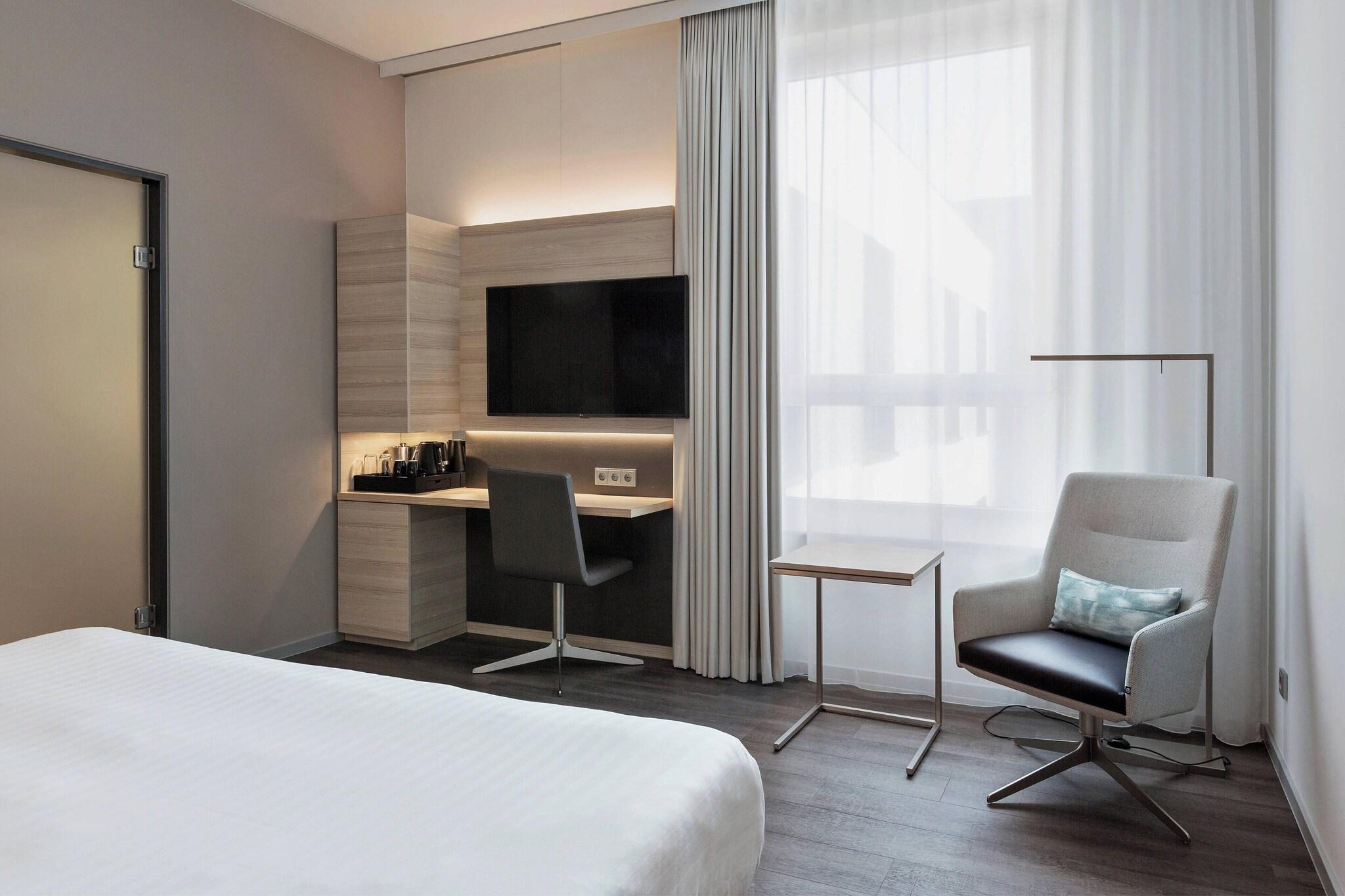 Double Superior King Bed