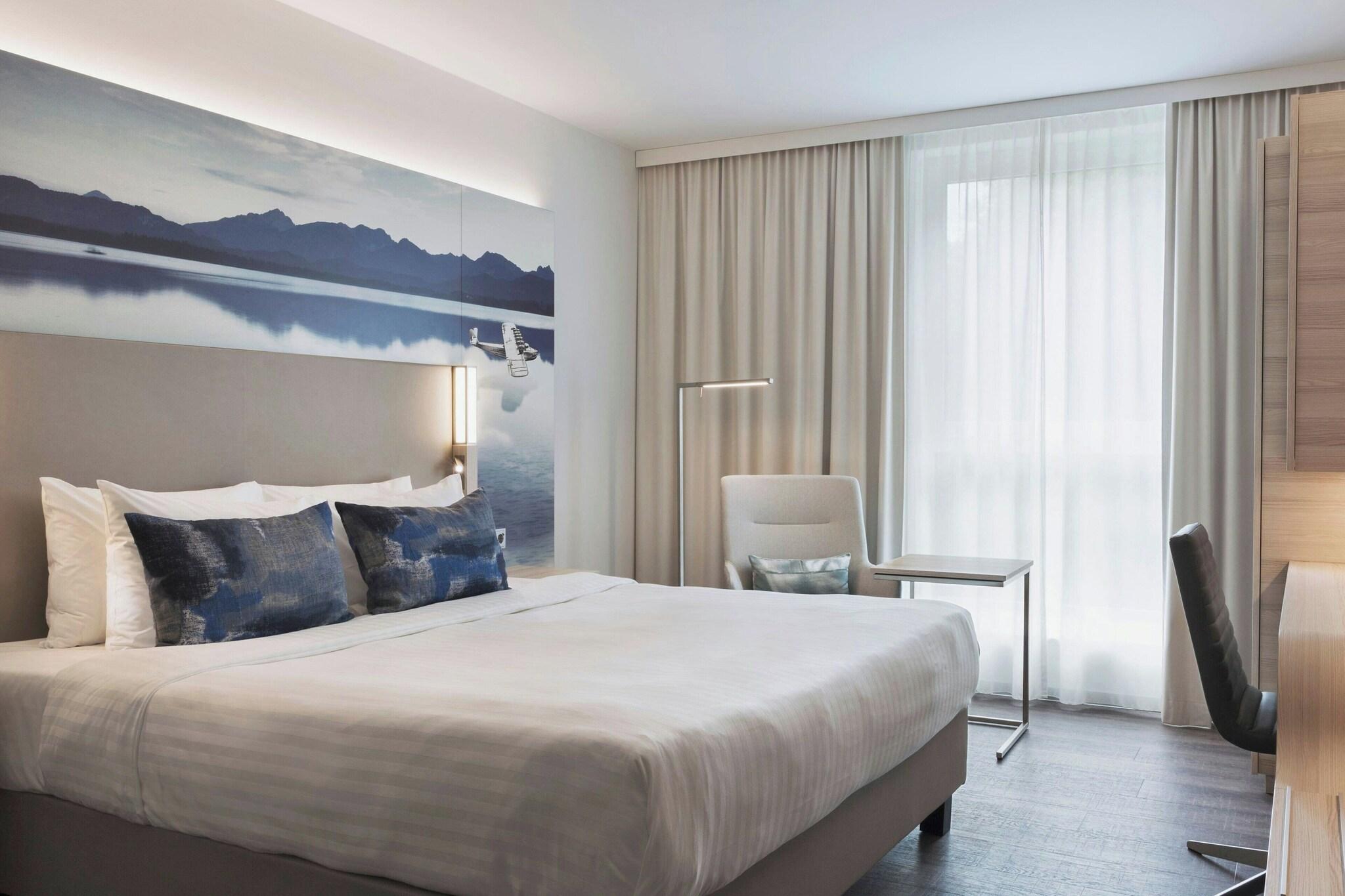 Double Deluxe King Bed