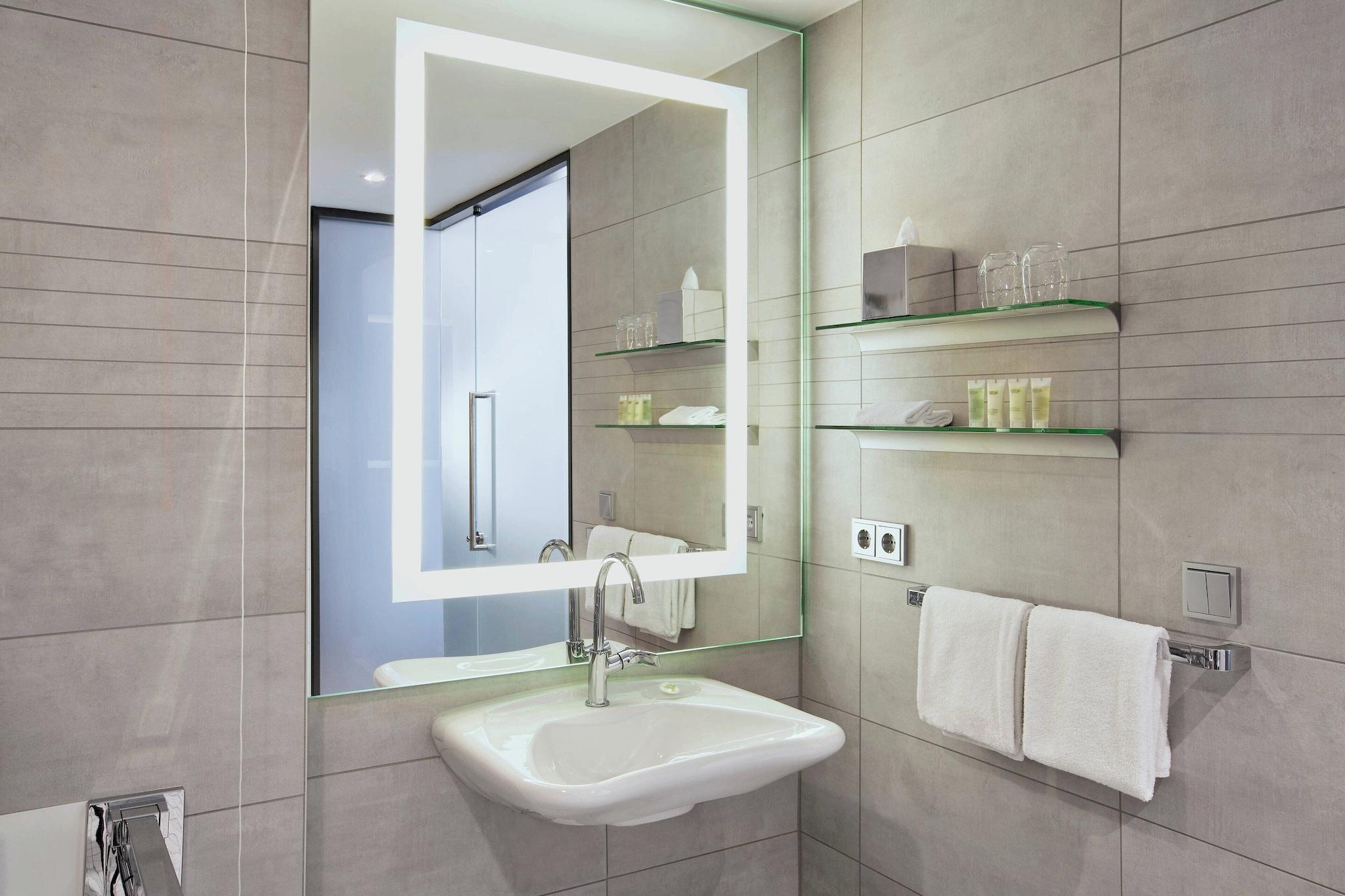 Double Superior King Bed