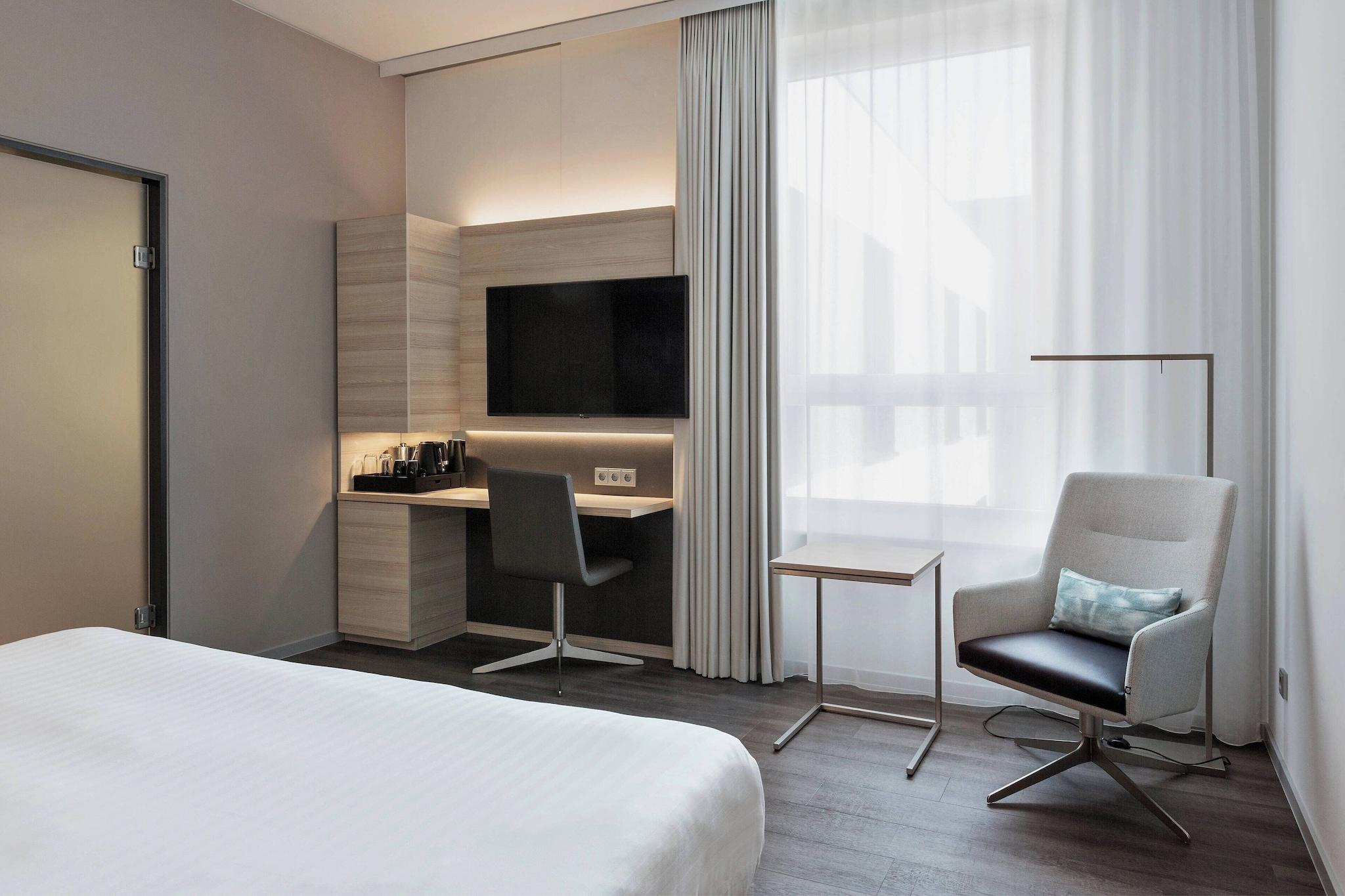 Double Superior King Bed