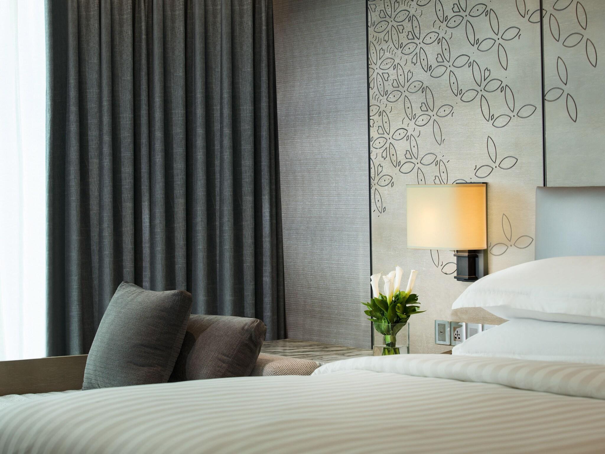 Twin Deluxe City View