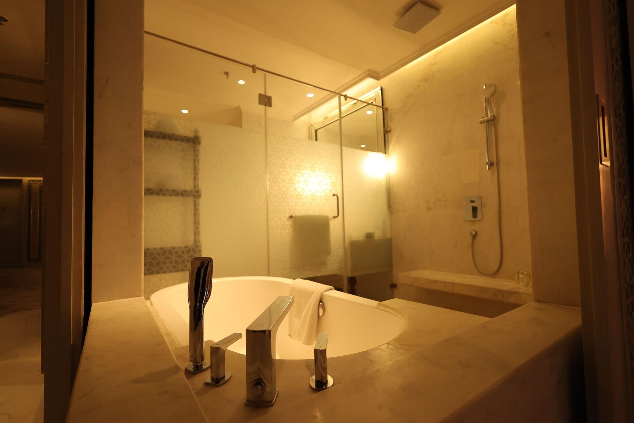 Double King Size Bed