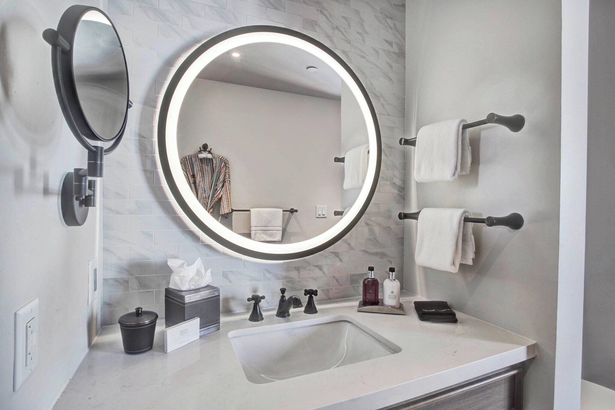 Studio King Size Bed