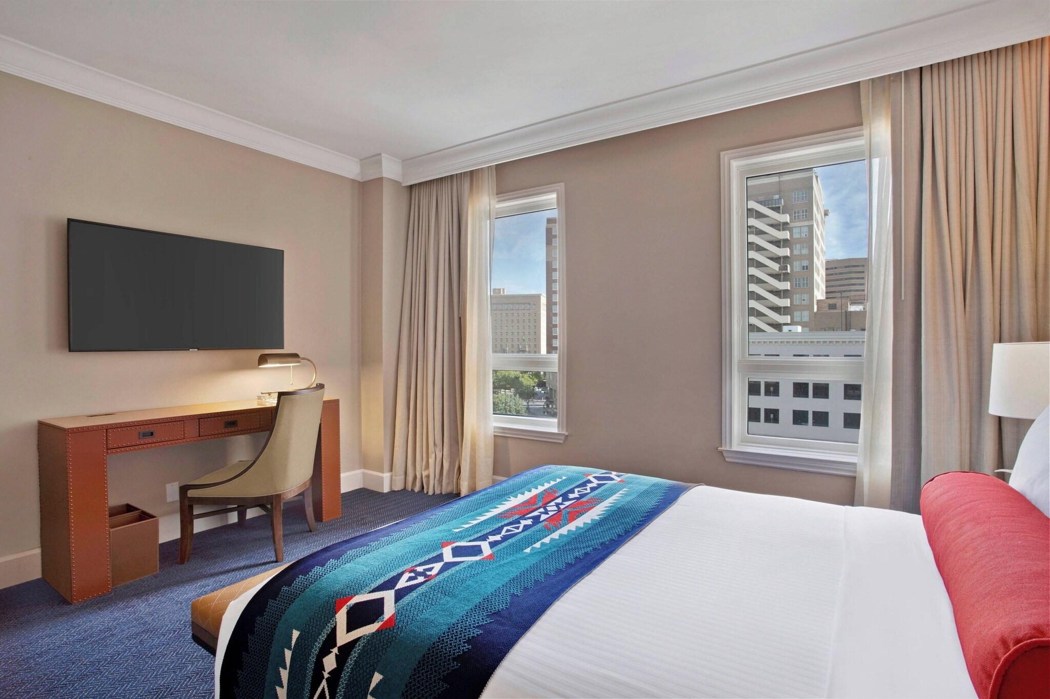 Double Deluxe King Bed