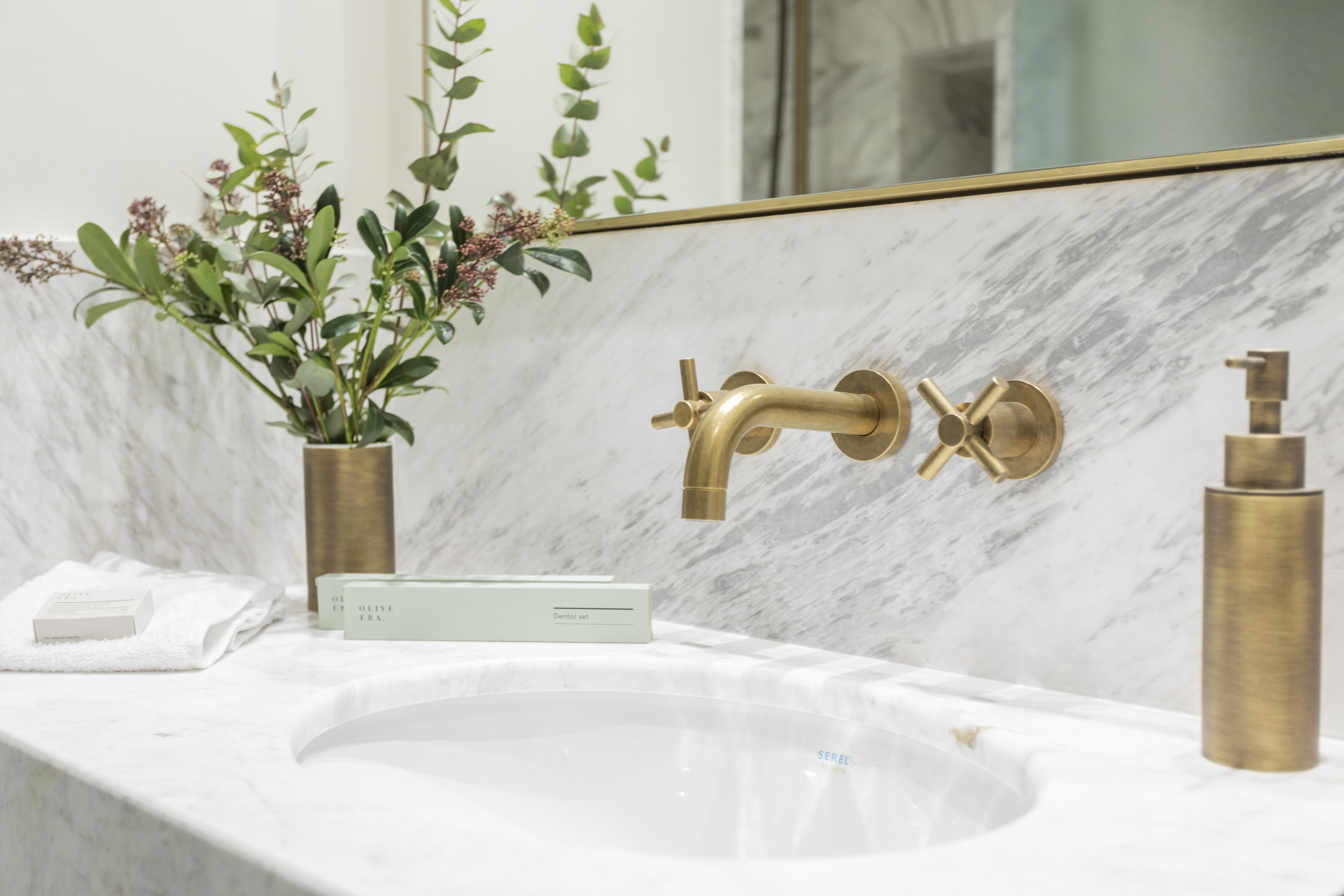 Single Deluxe with Balcony