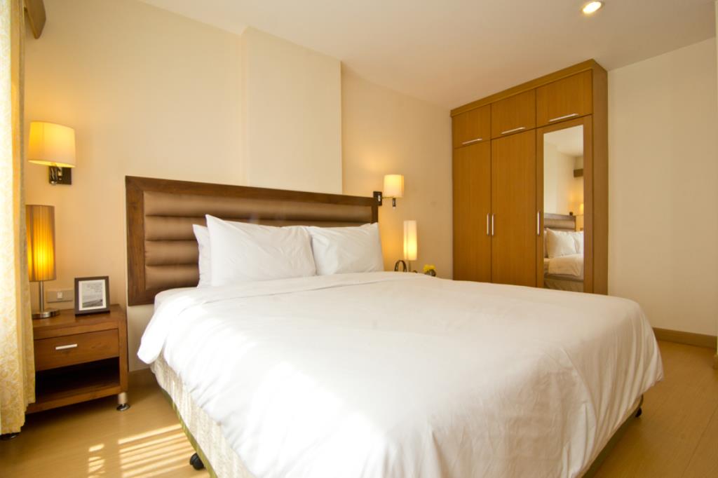 Suite Deluxe Pool View