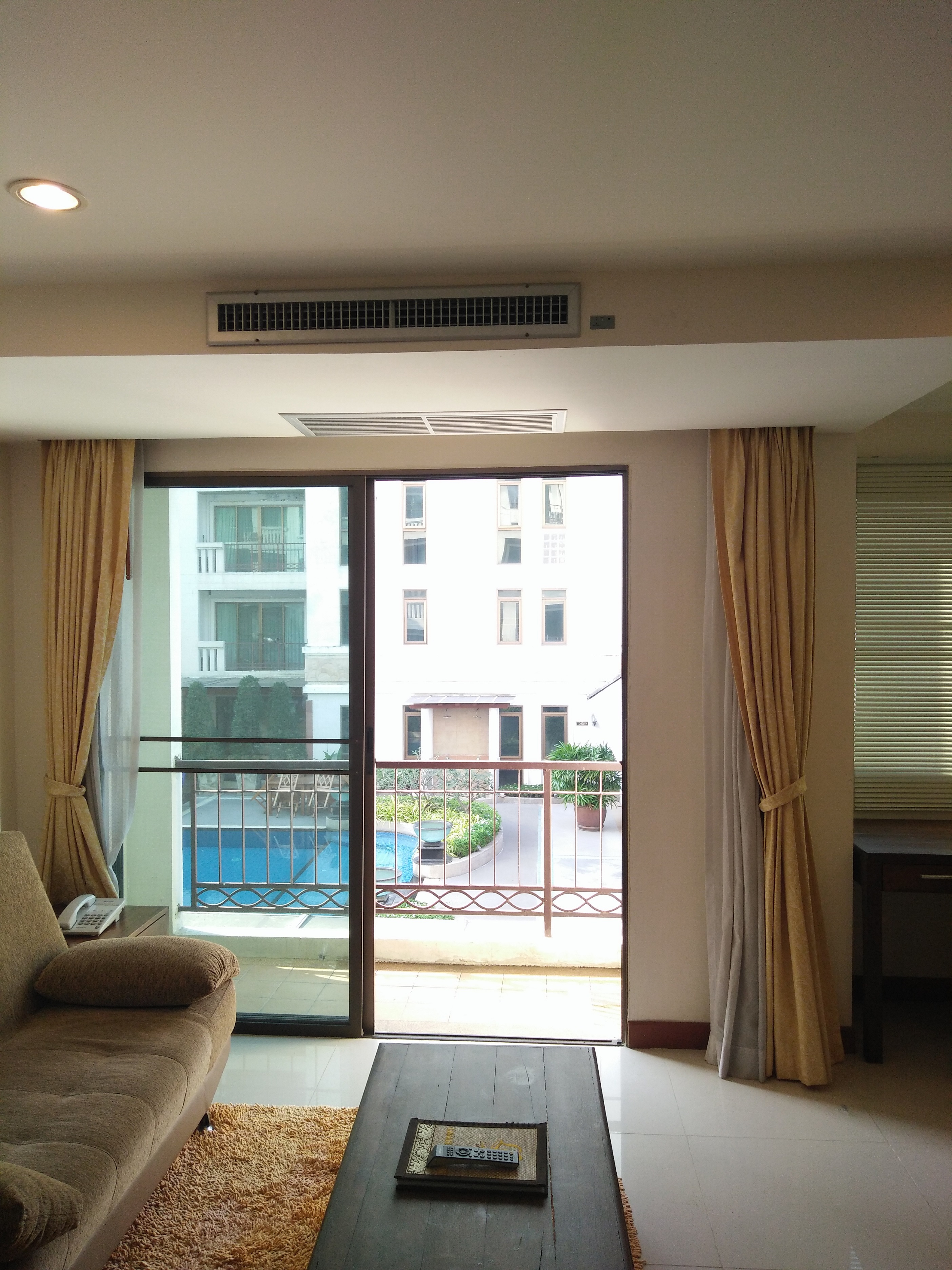 Suite Deluxe Pool View