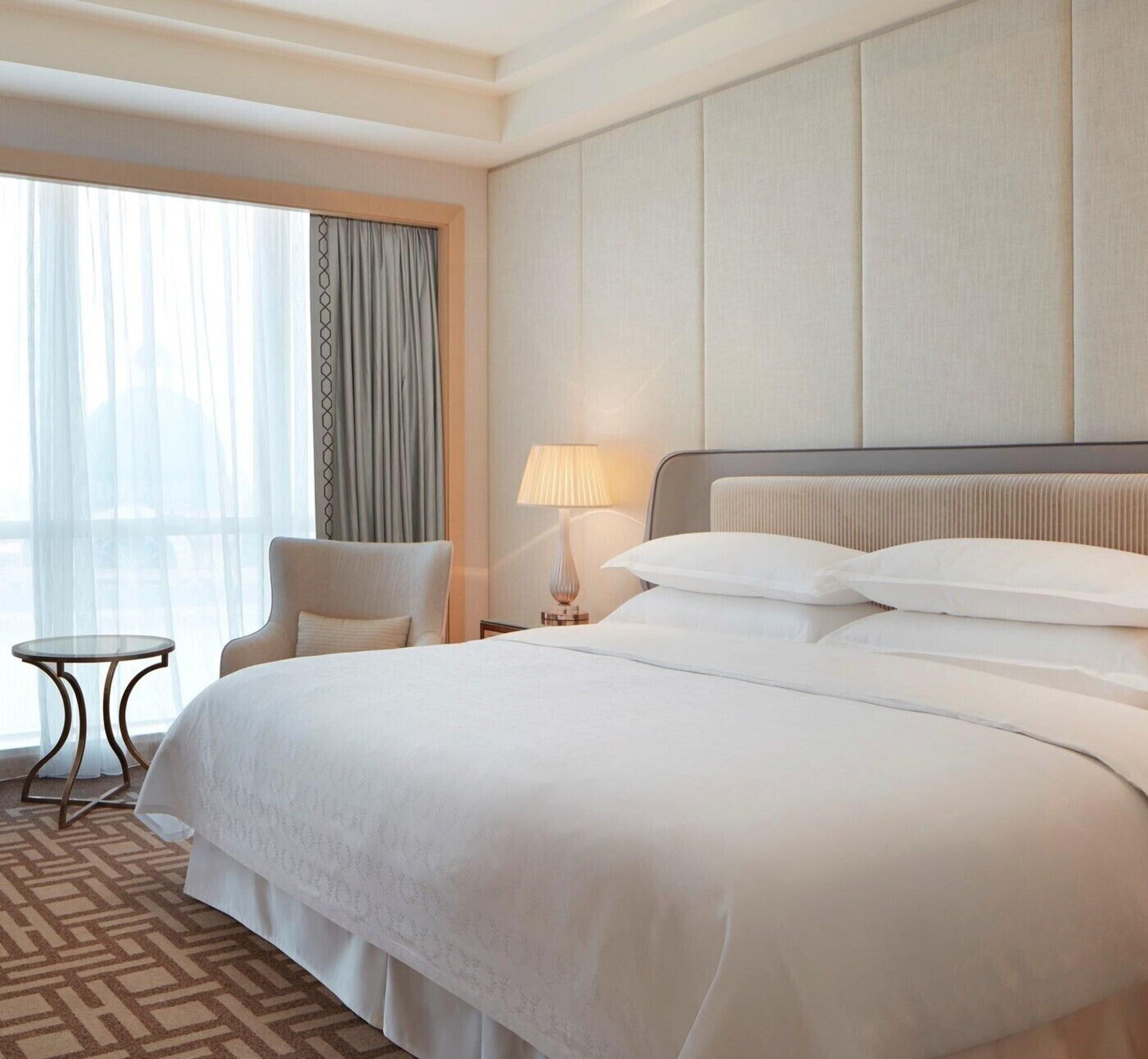 Double King Size Bed