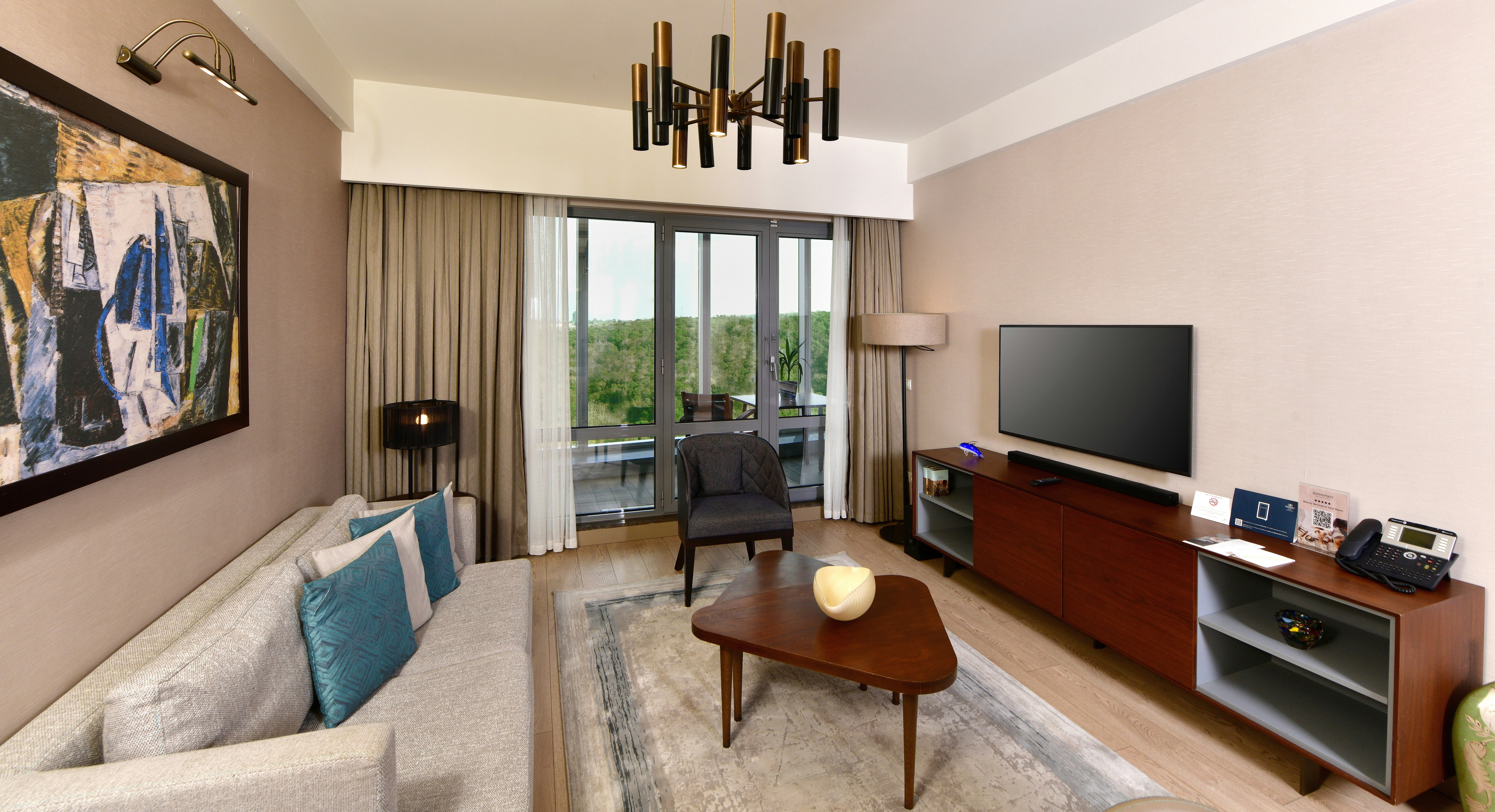 Apartment One Bedroom with Views