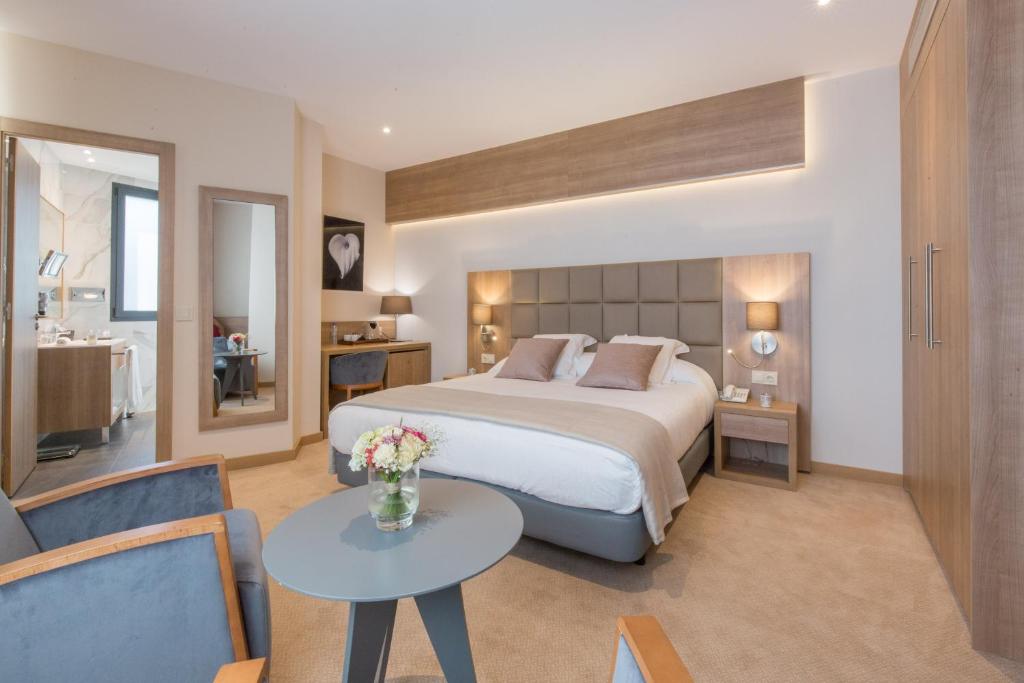 Suite Deluxe Capacity 2