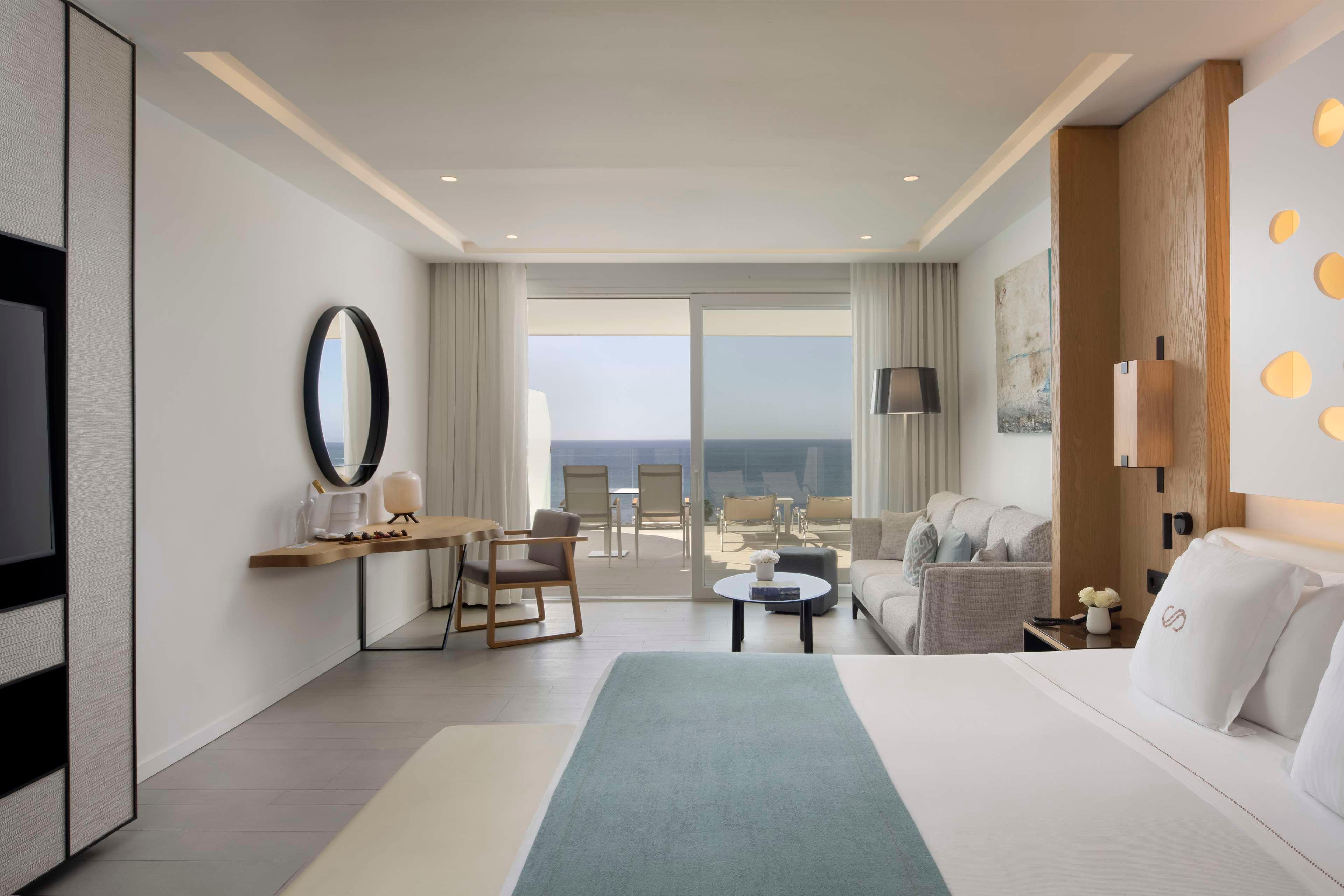 Junior Suite Ocean Front