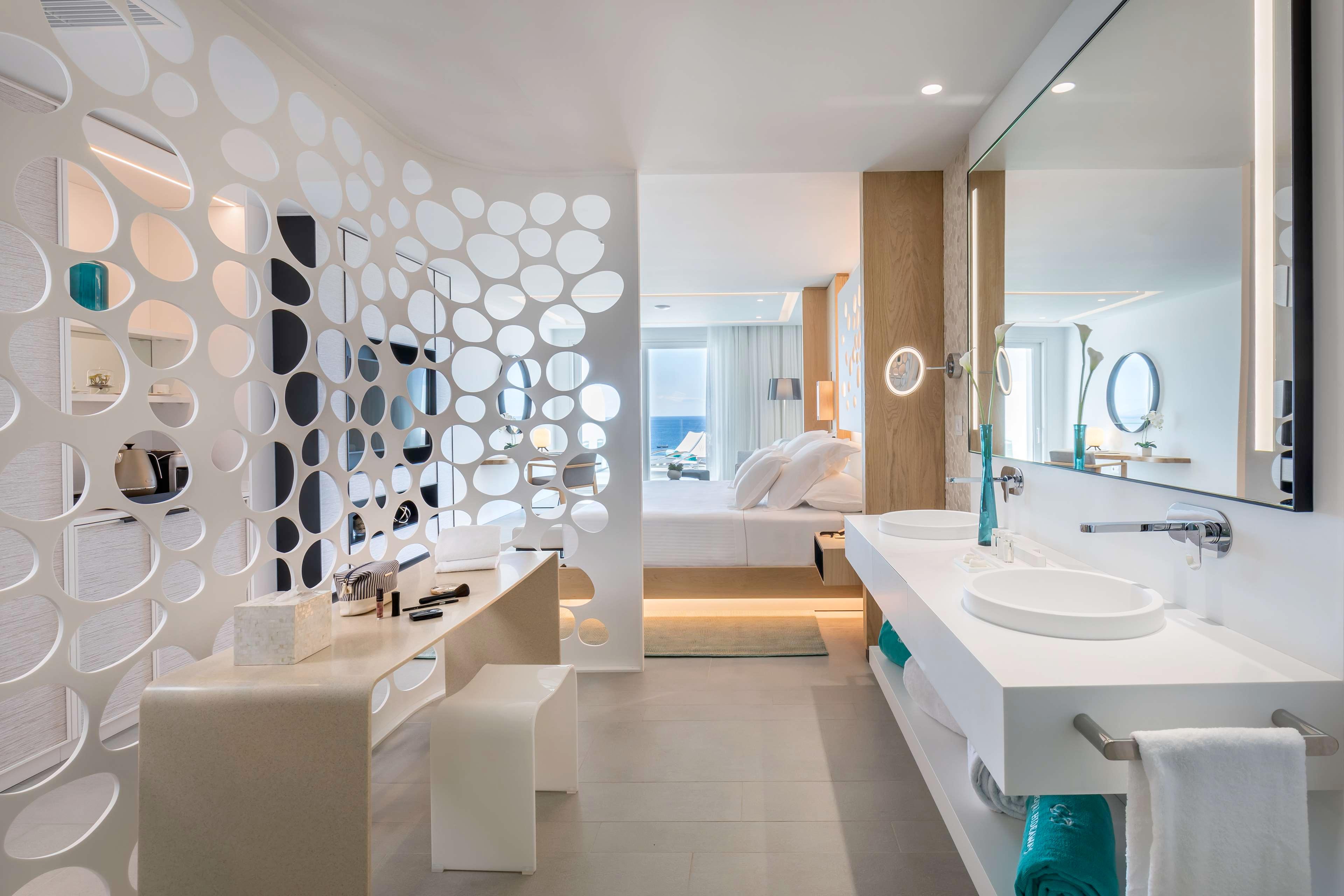 Junior Suite Ocean Front