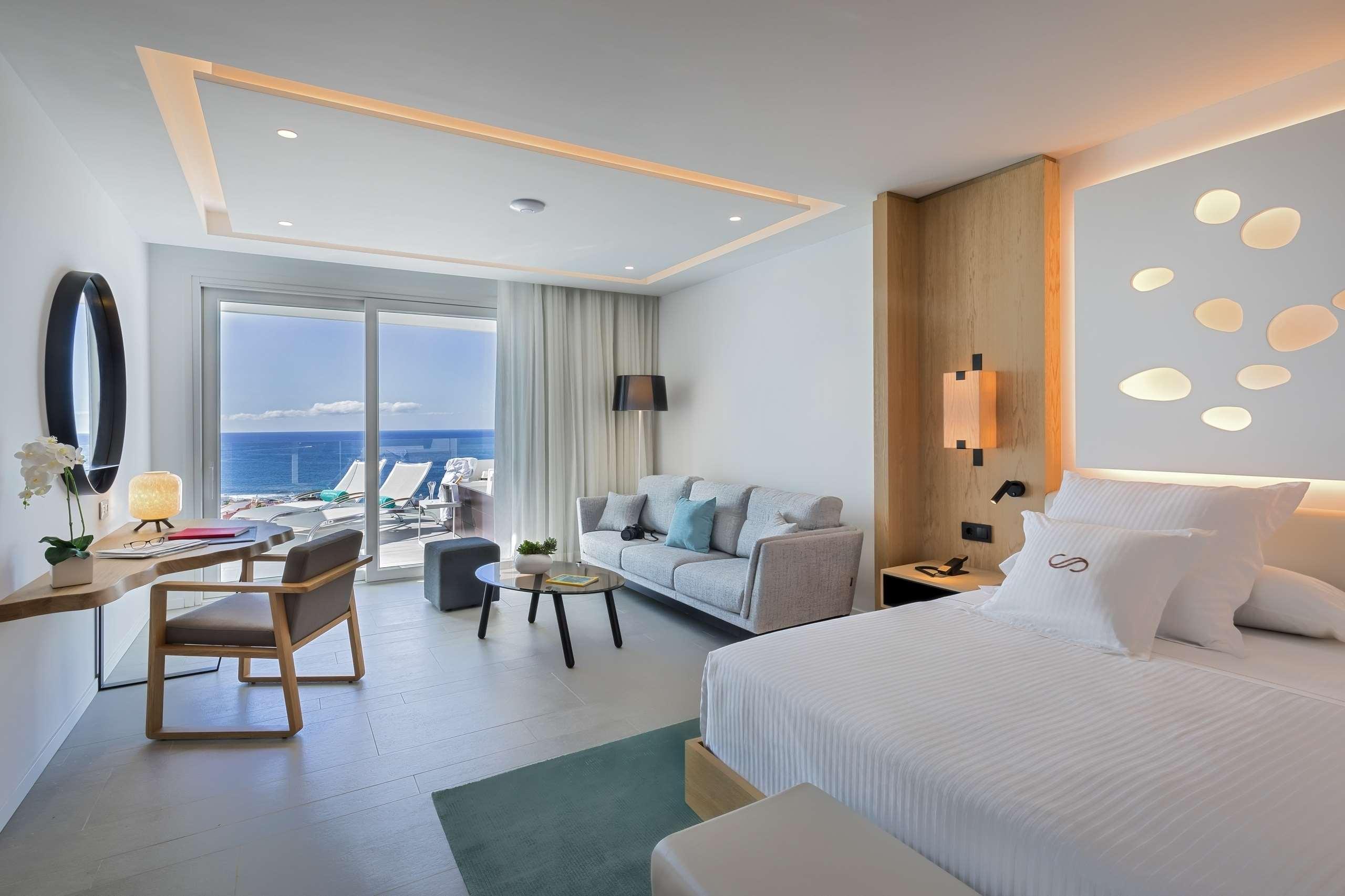 Junior Suite Ocean Front