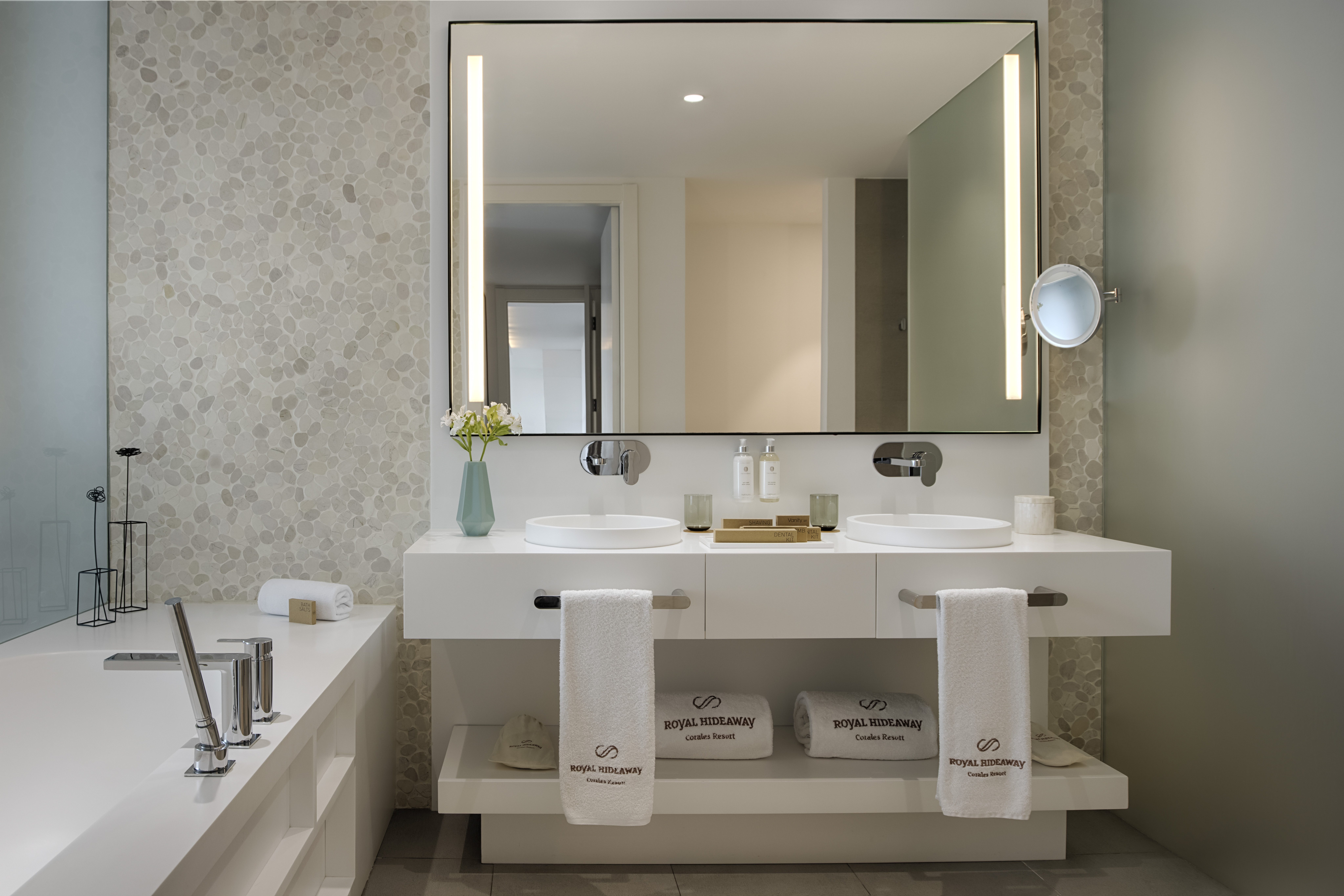 Suite with Private Pool