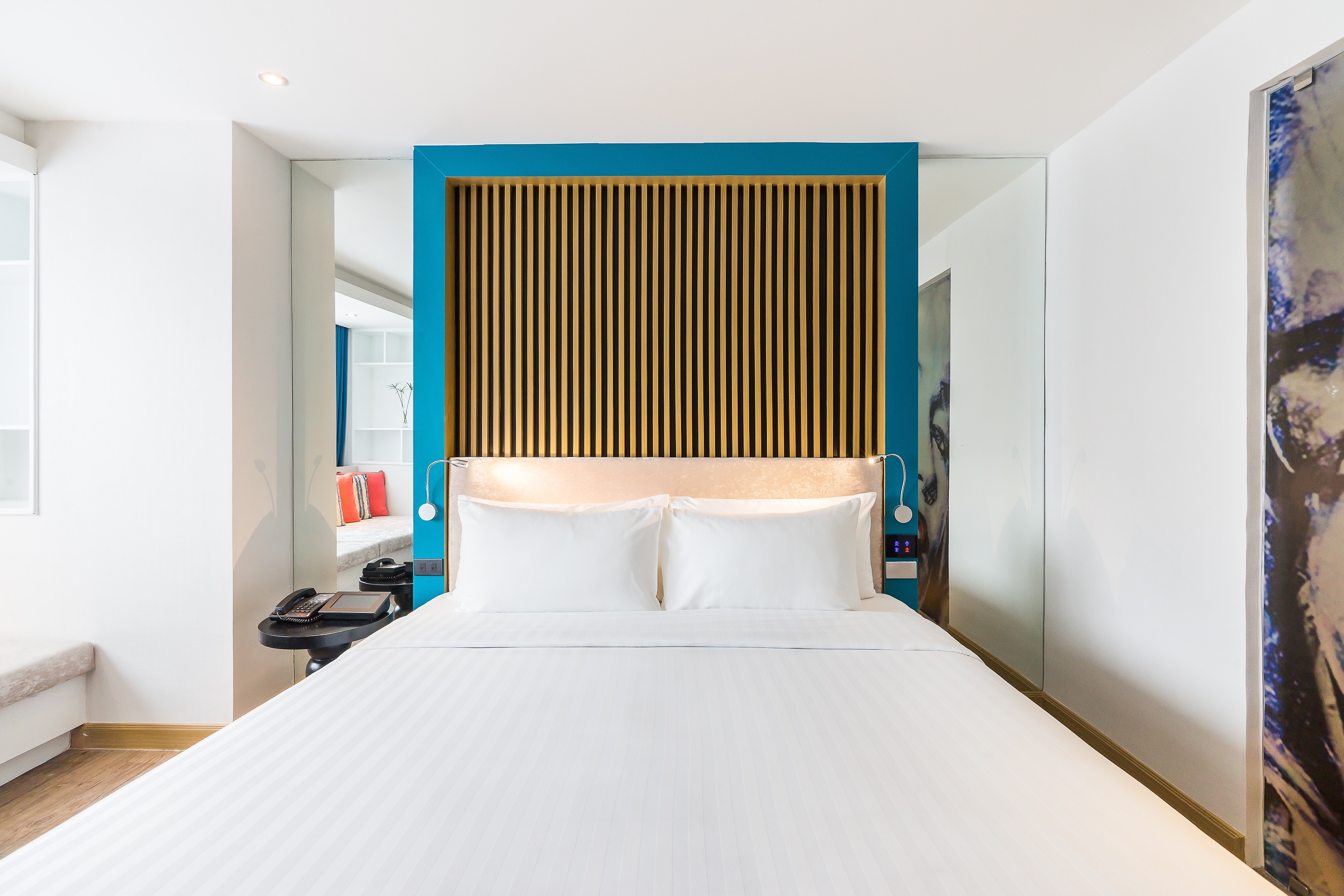 Twin Deluxe Pool View