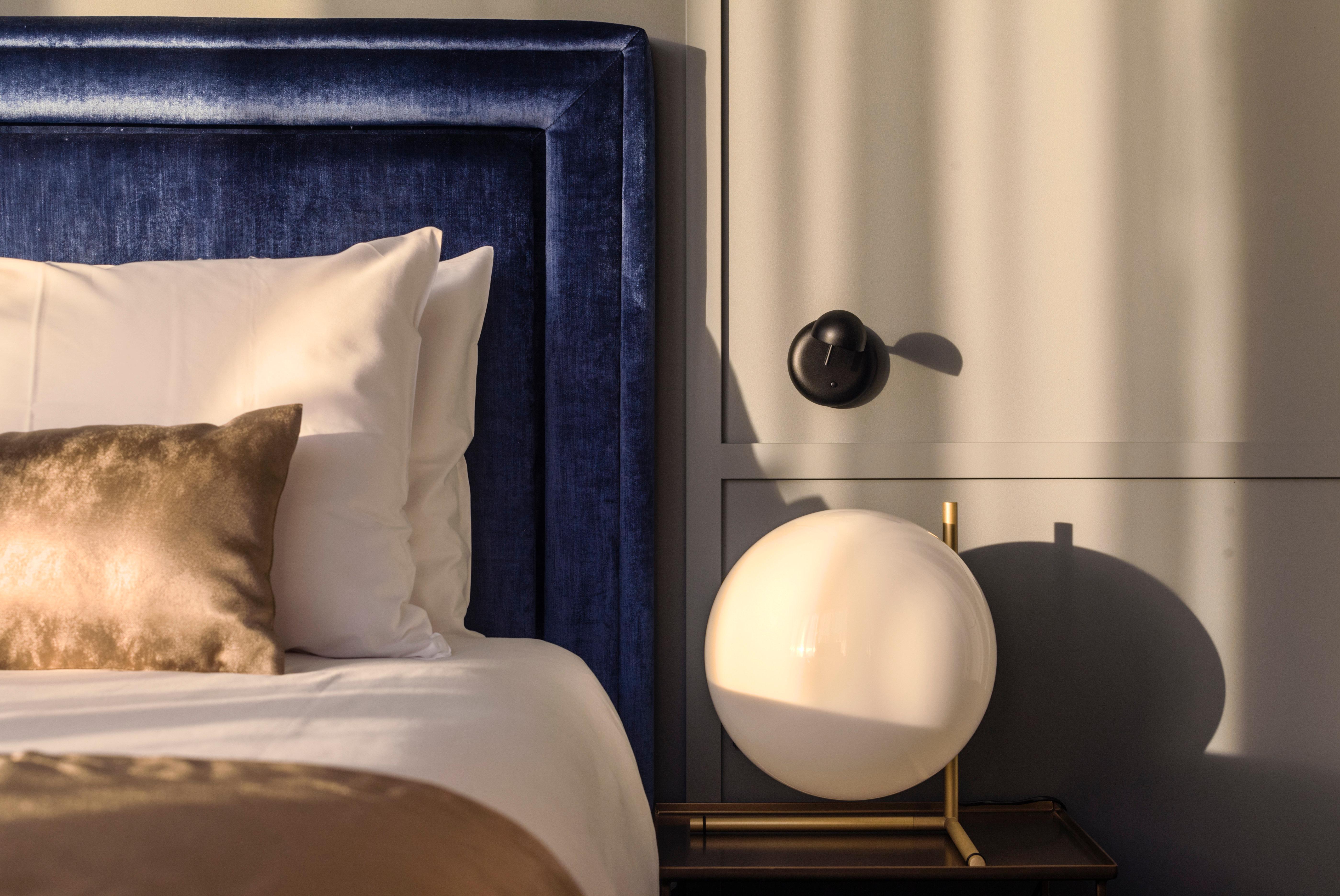 Suite Queen Size Bed