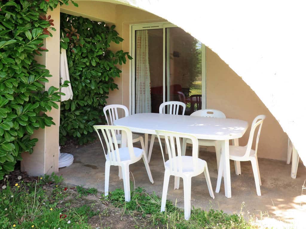 Apartment Capacity 8